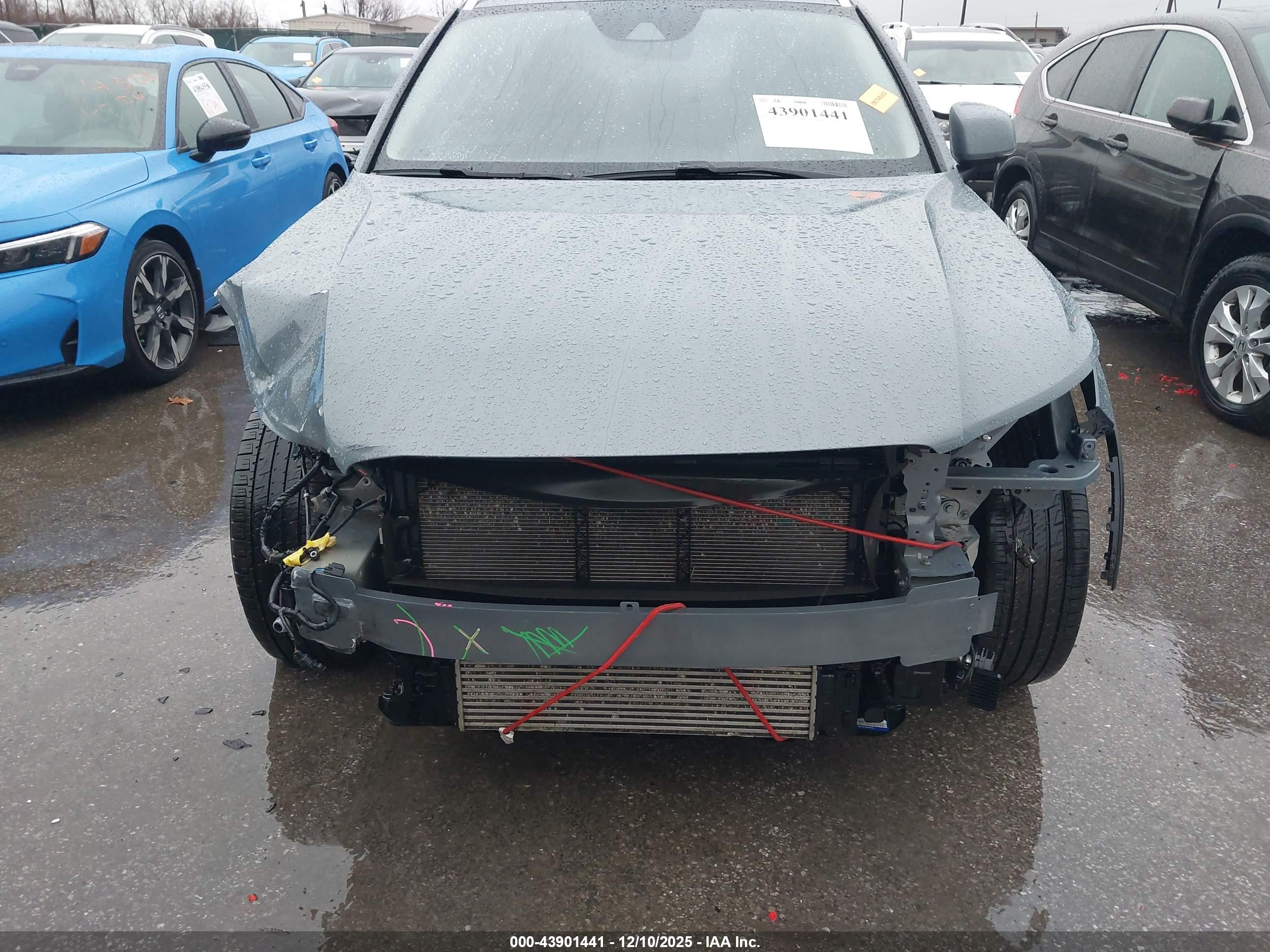 VOLVO XC40 image 6