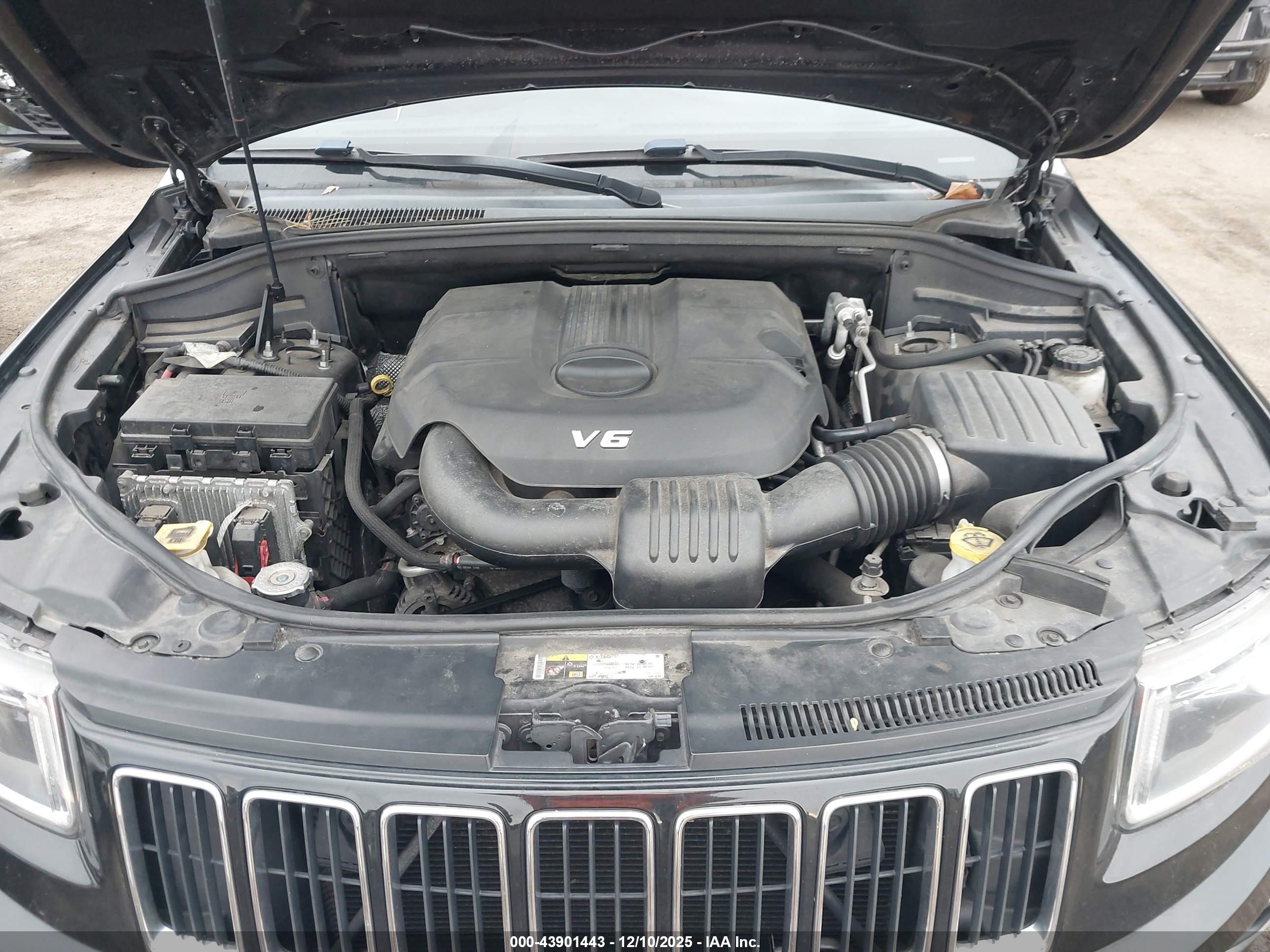 JEEP GRAND image 10