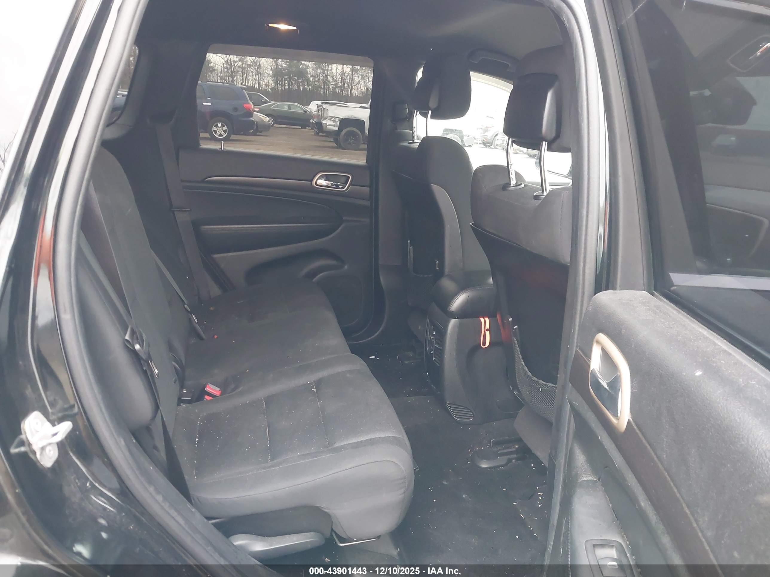 JEEP GRAND image 8