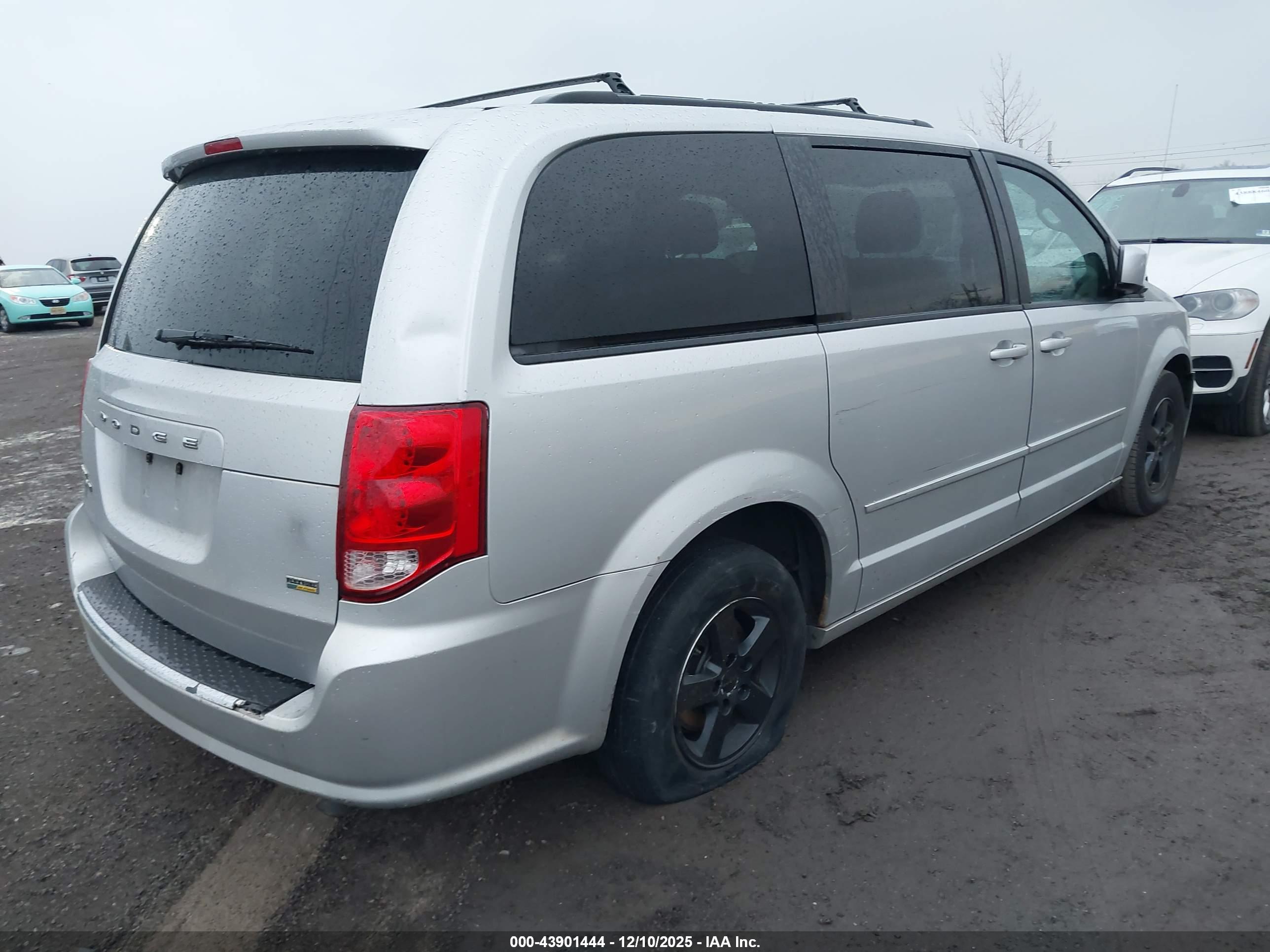 DODGE GRAND image 4