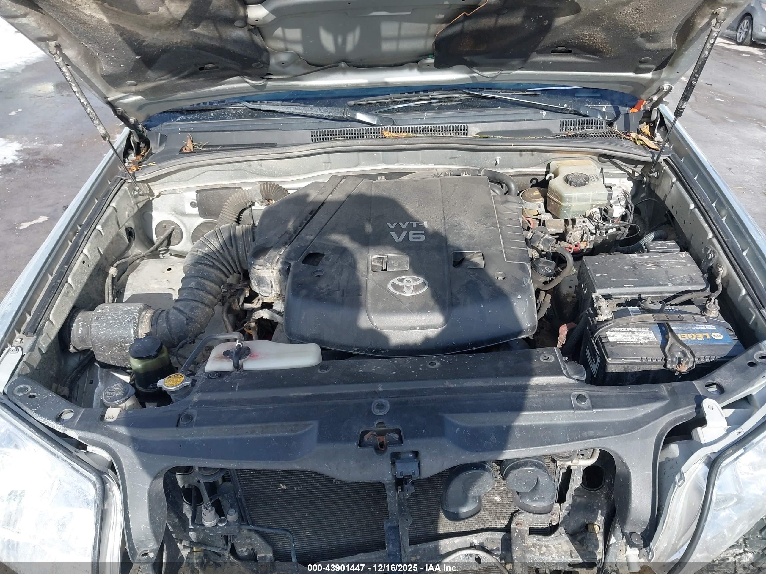 TOYOTA 4RUNNER image 10