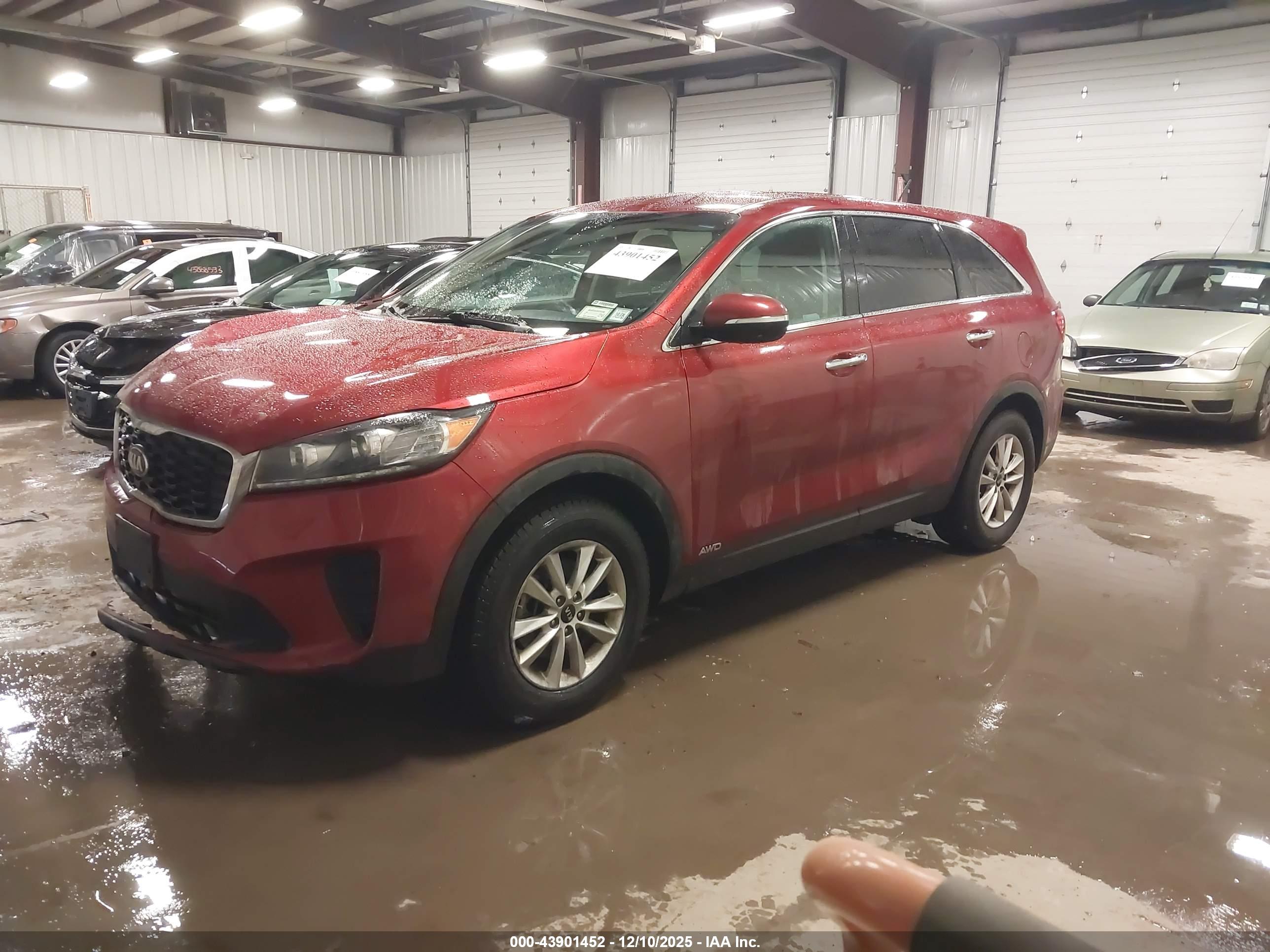 KIA SORENTO image 2