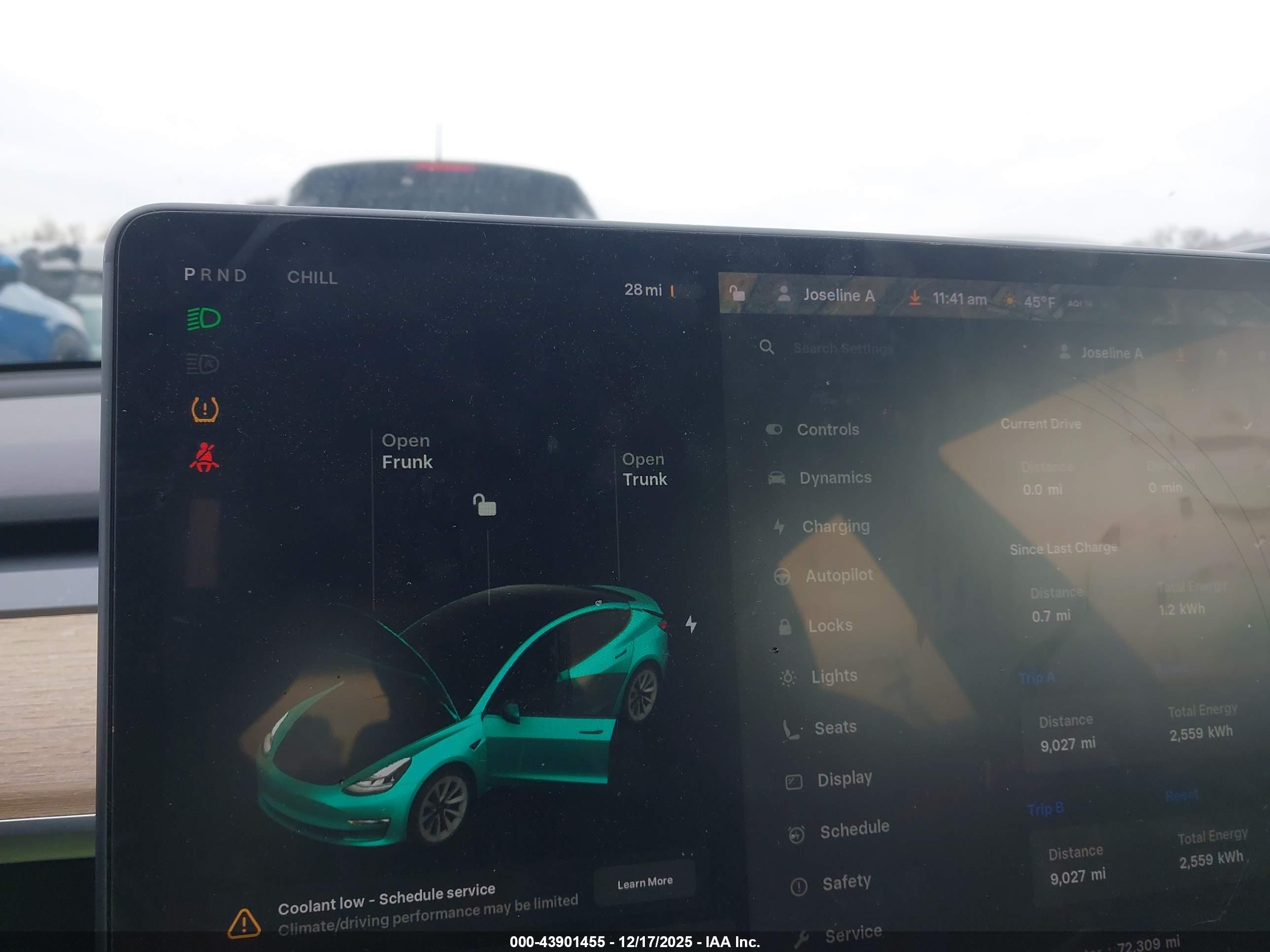 TESLA MODEL image 7