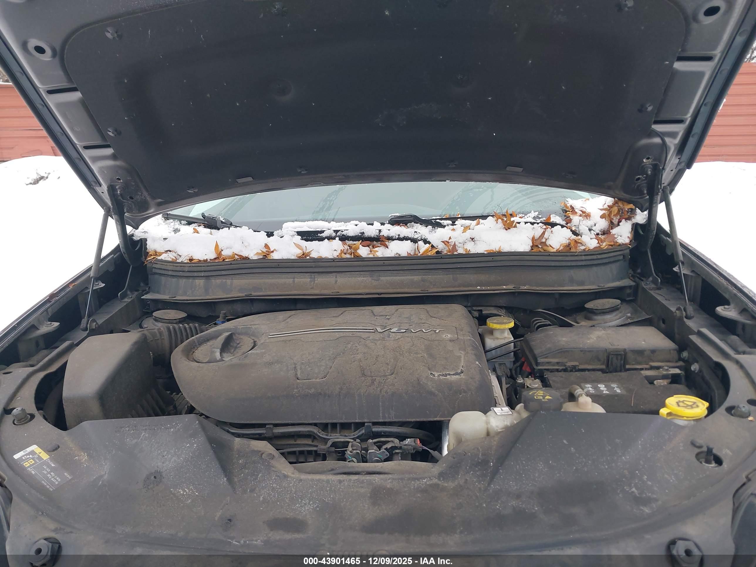 JEEP CHEROKEE image 10