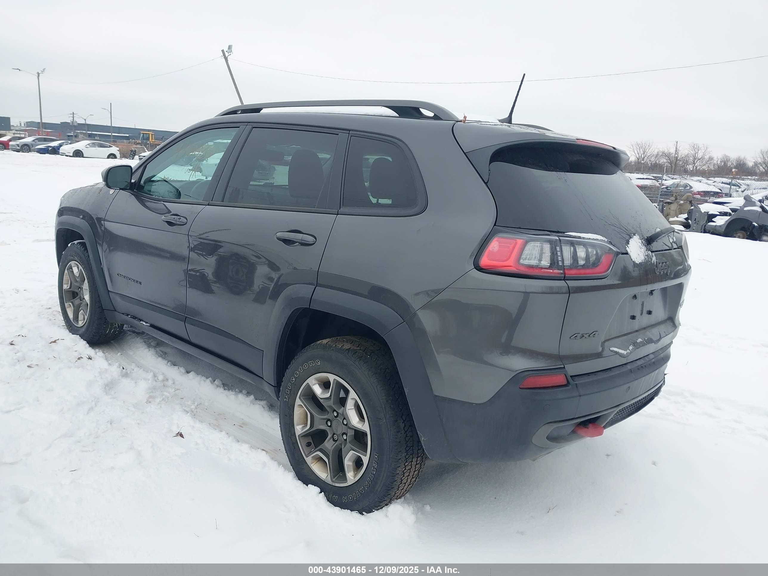 JEEP CHEROKEE image 3