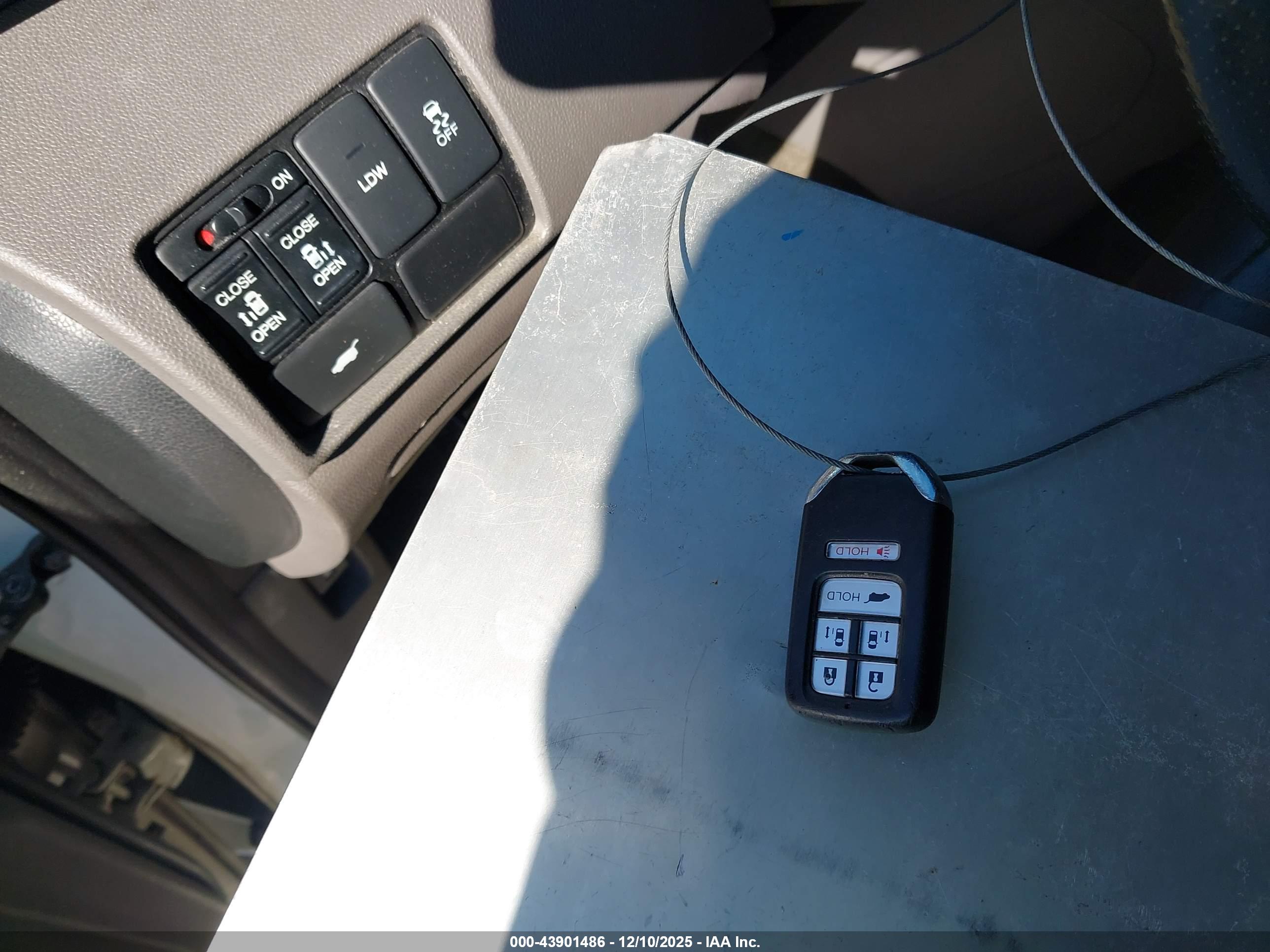 HONDA ODYSSEY image 11