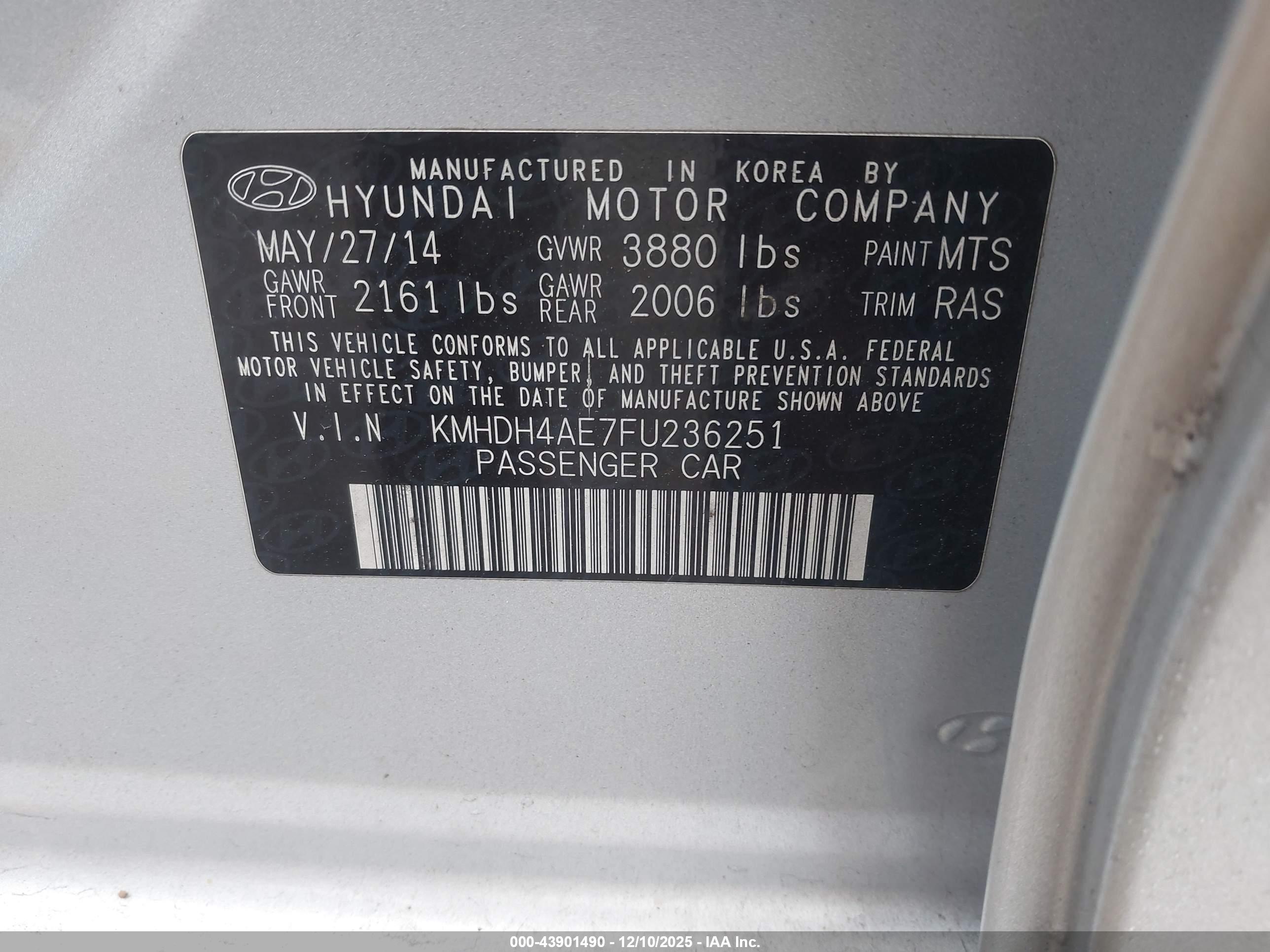 HYUNDAI ELANTRA image 9