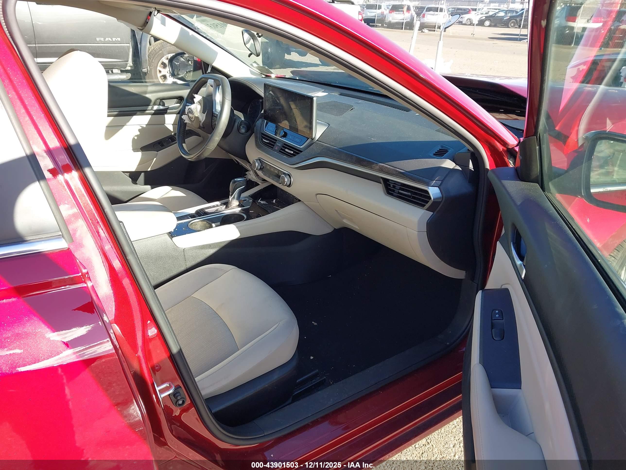 NISSAN ALTIMA image 5