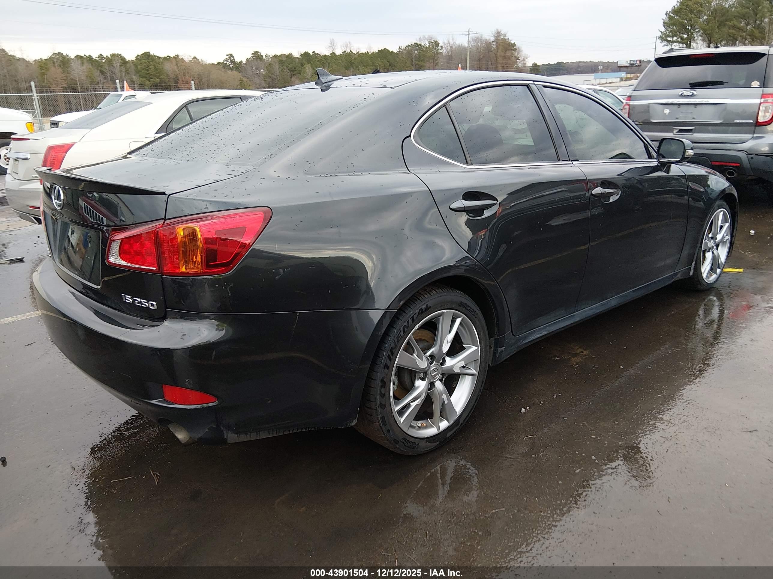 LEXUS IS image 4