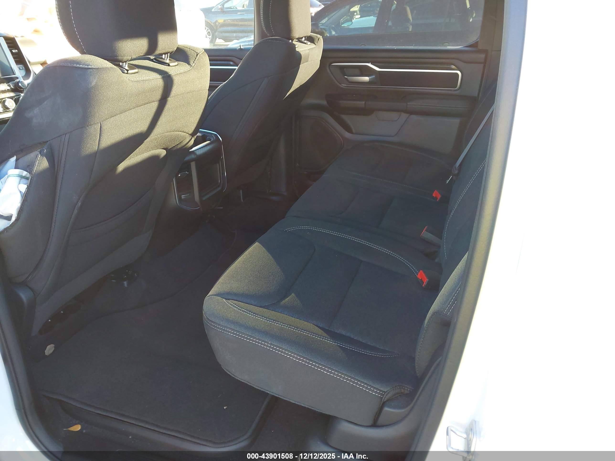 RAM 1500 image 8