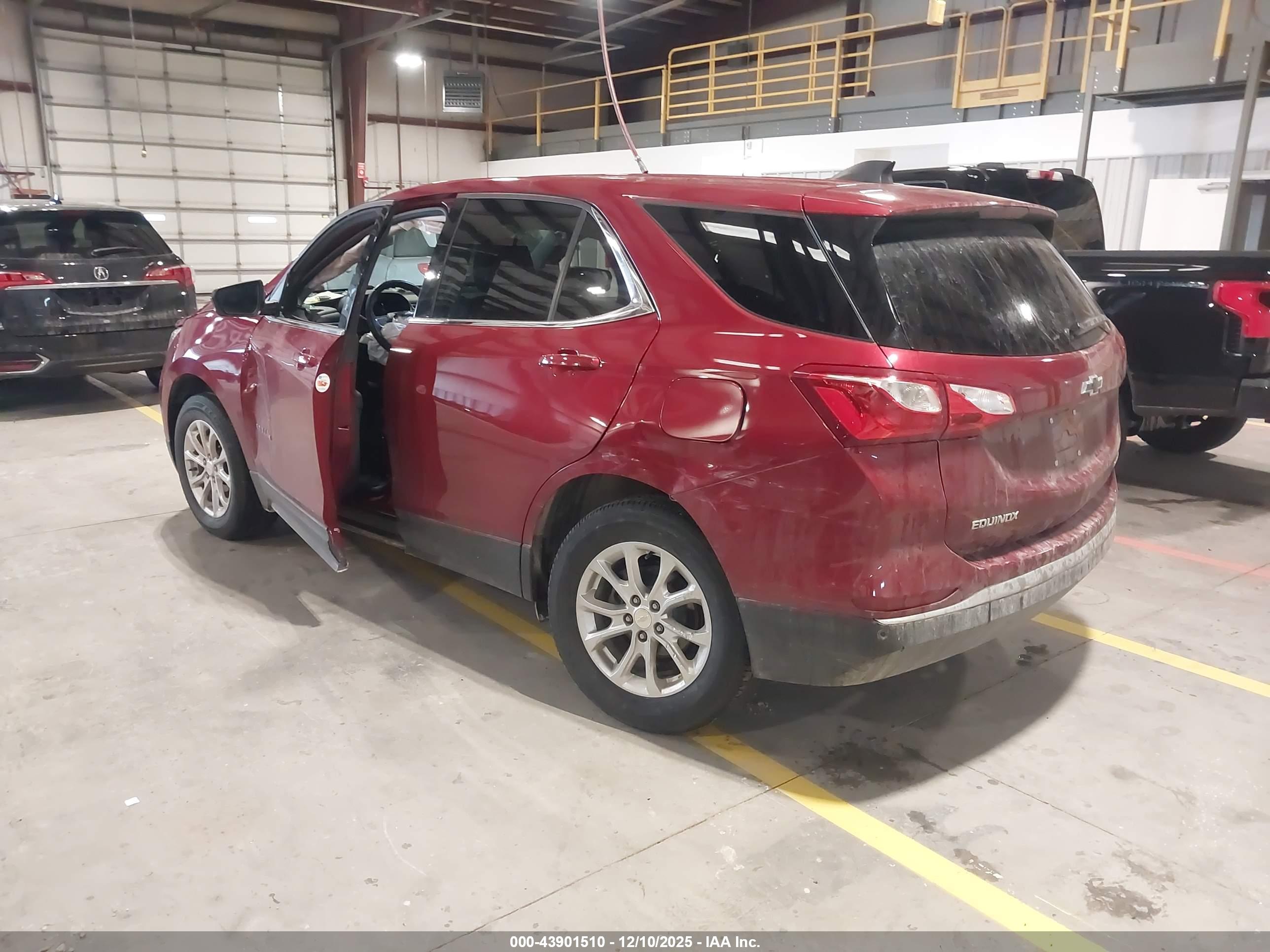 CHEVROLET EQUINOX image 3