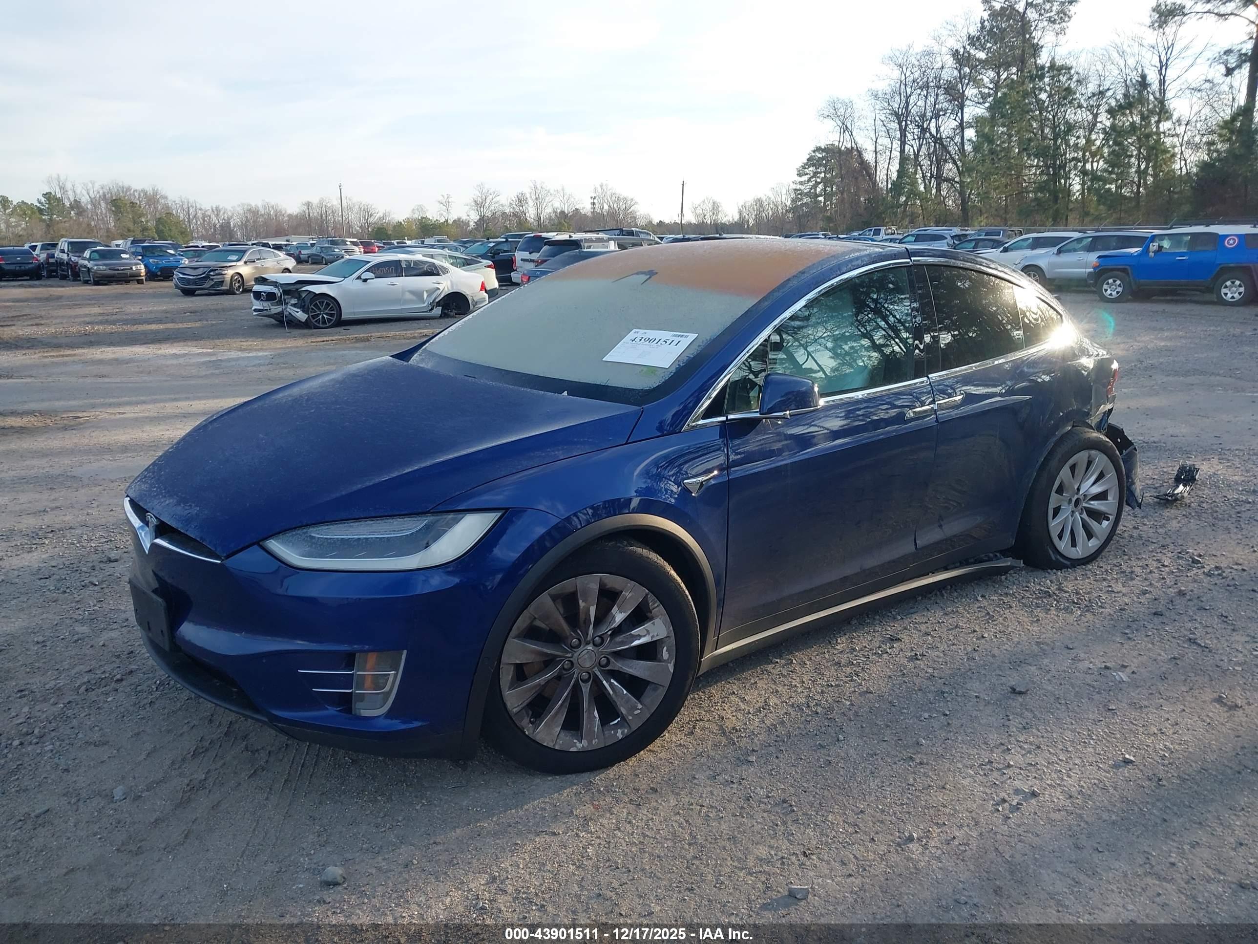 TESLA MODEL image 2