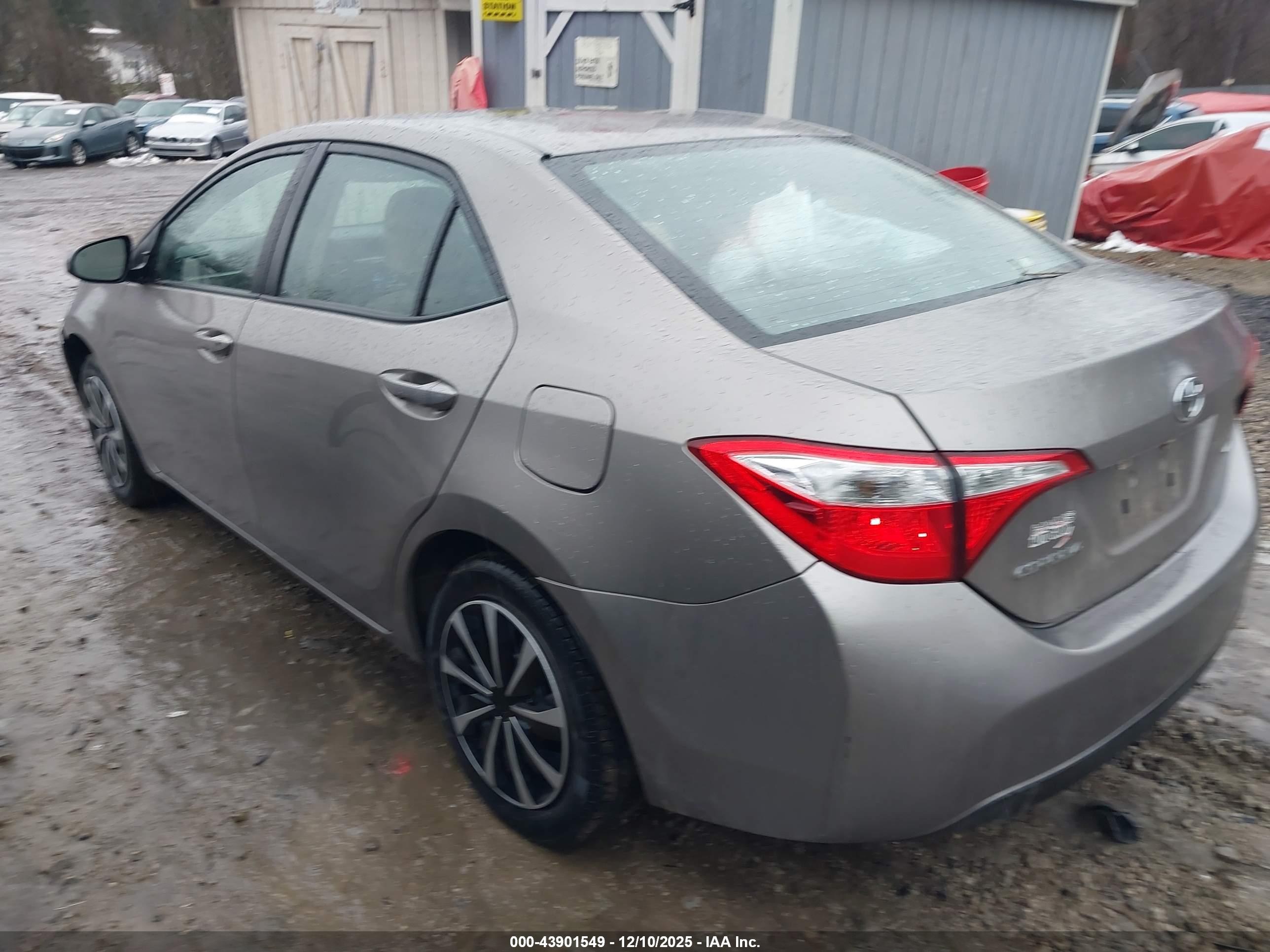 TOYOTA COROLLA image 3