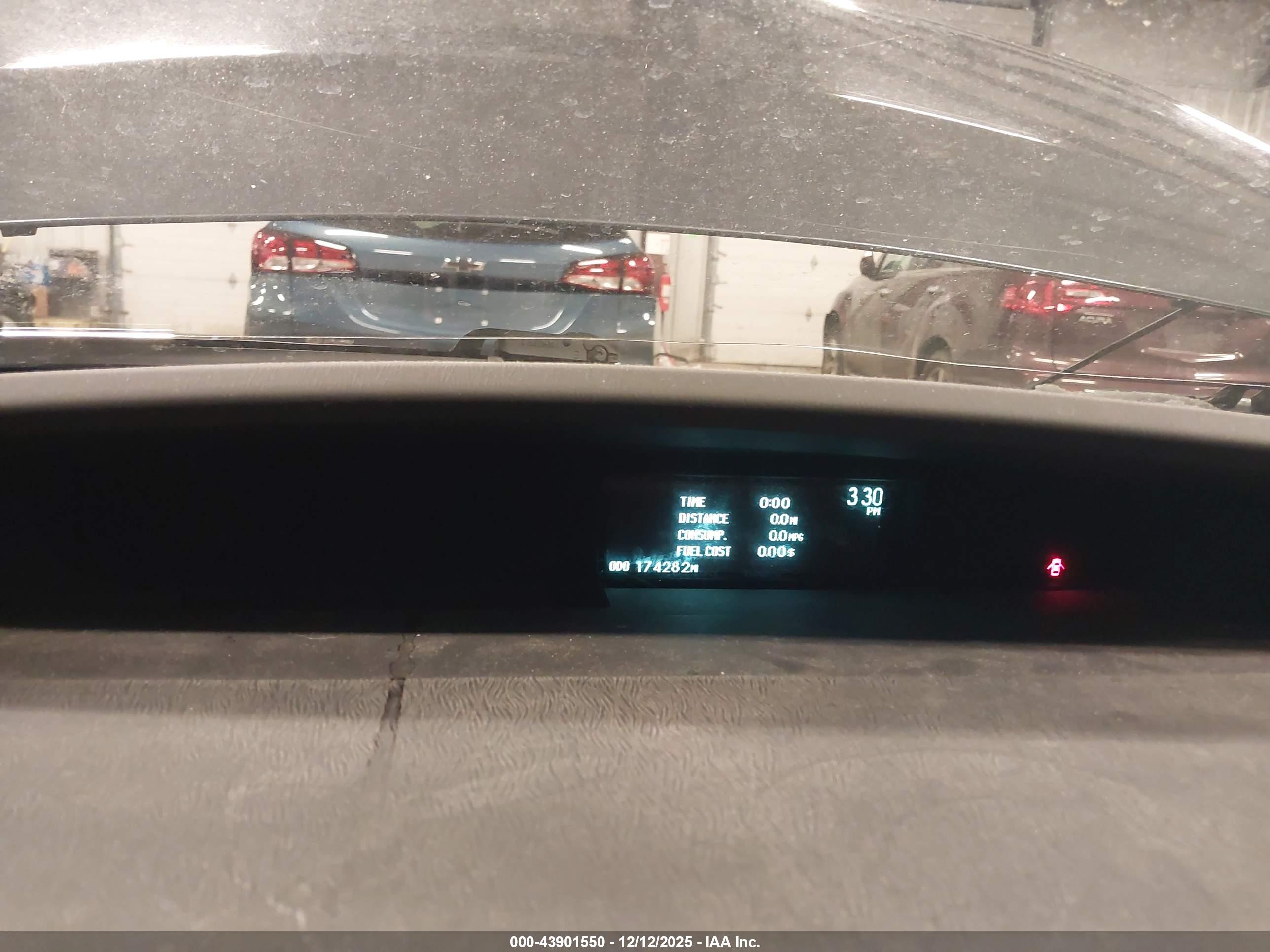 TOYOTA PRIUS image 7