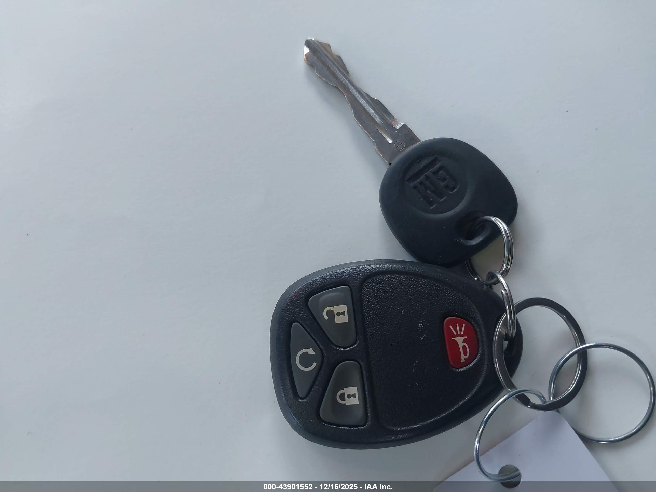 CHEVROLET TRAVERSE image 11