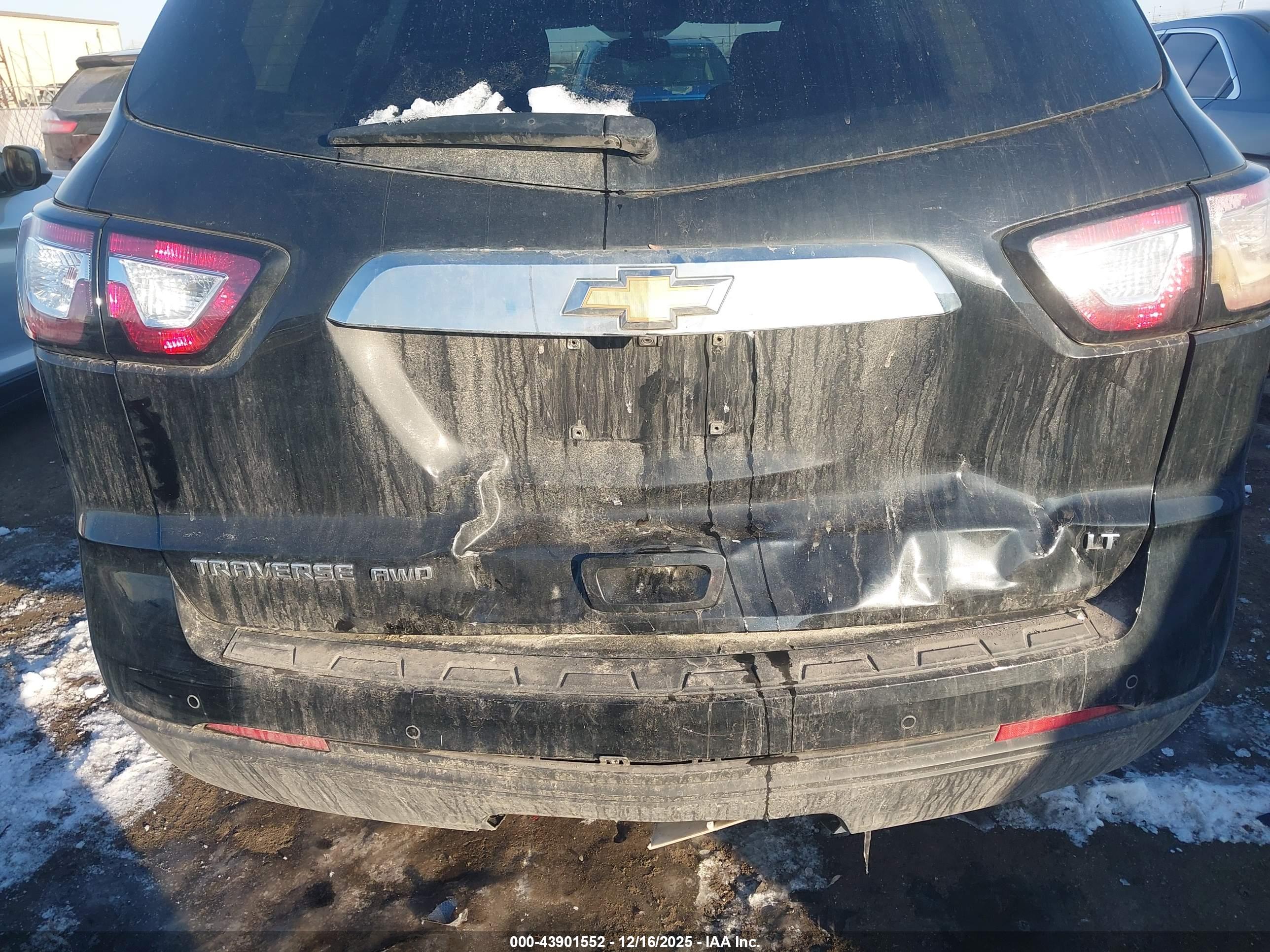 CHEVROLET TRAVERSE image 6