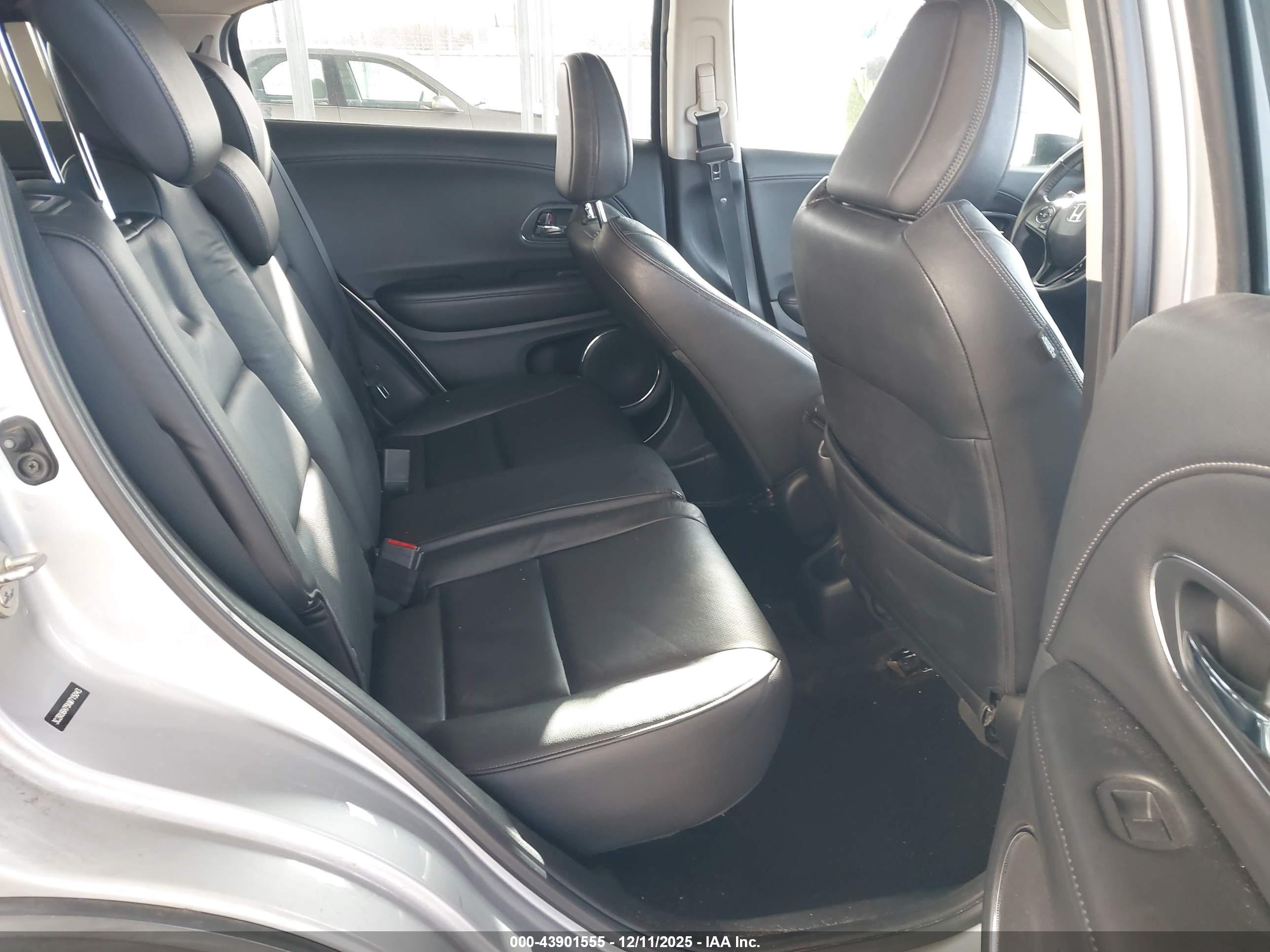HONDA HR-V image 8