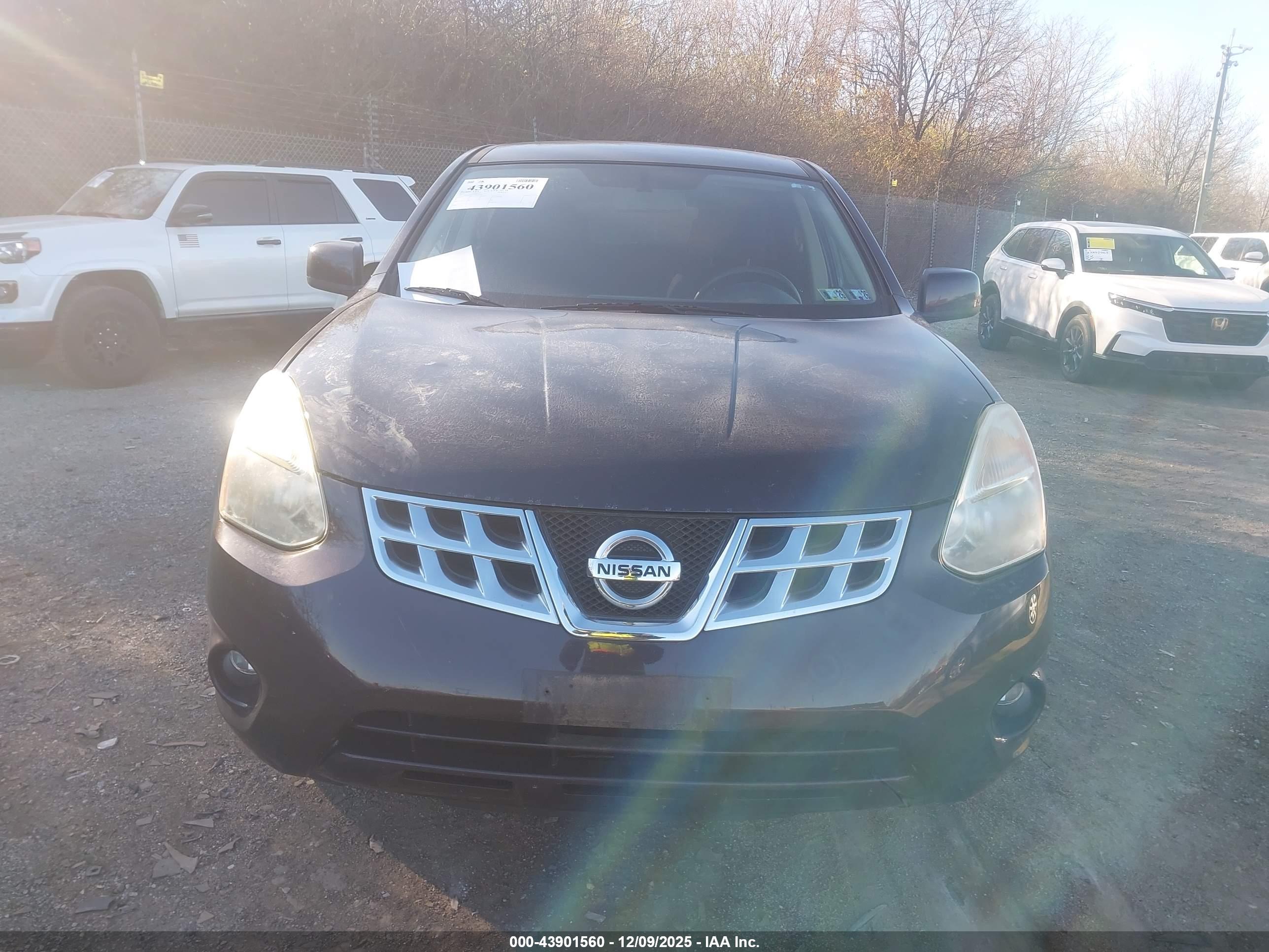 NISSAN ROGUE image 6