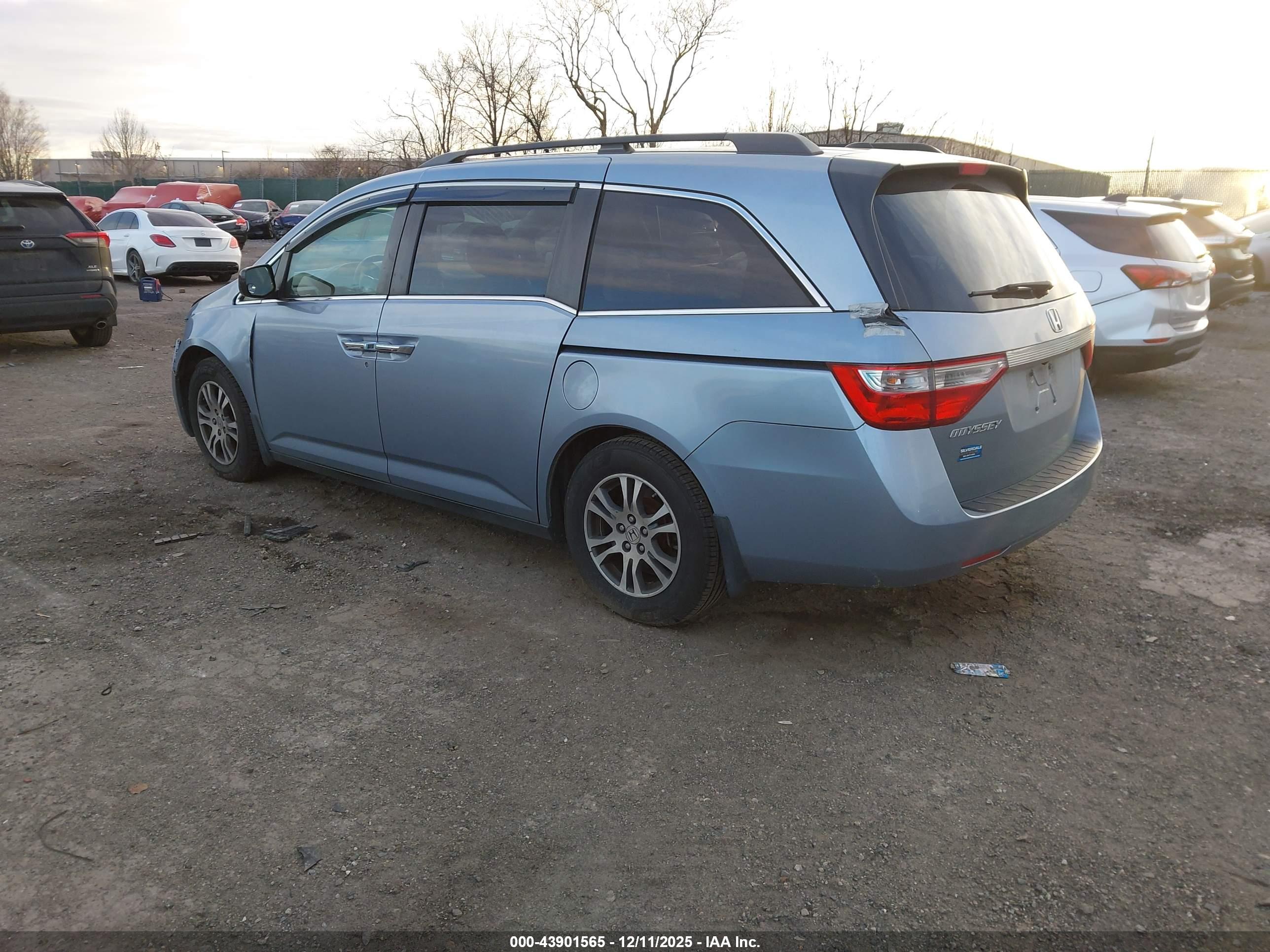 HONDA ODYSSEY image 3