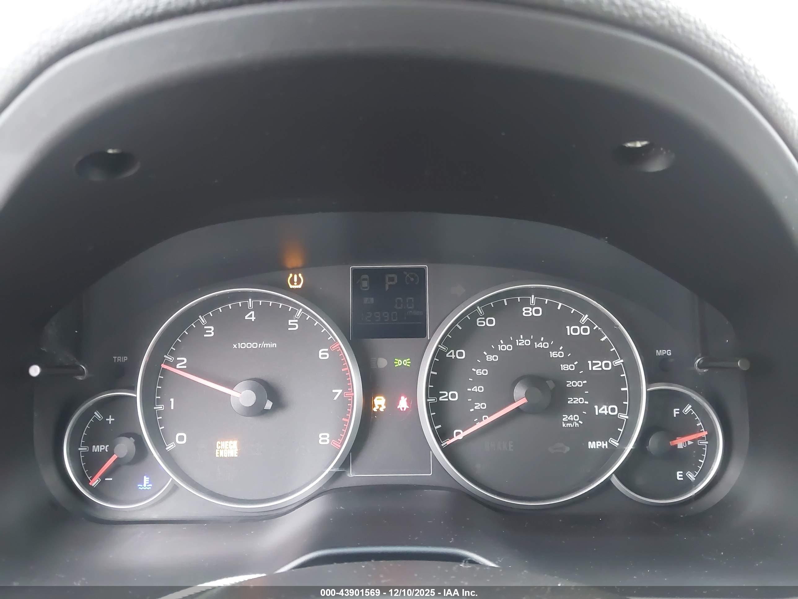 SUBARU OUTBACK image 7