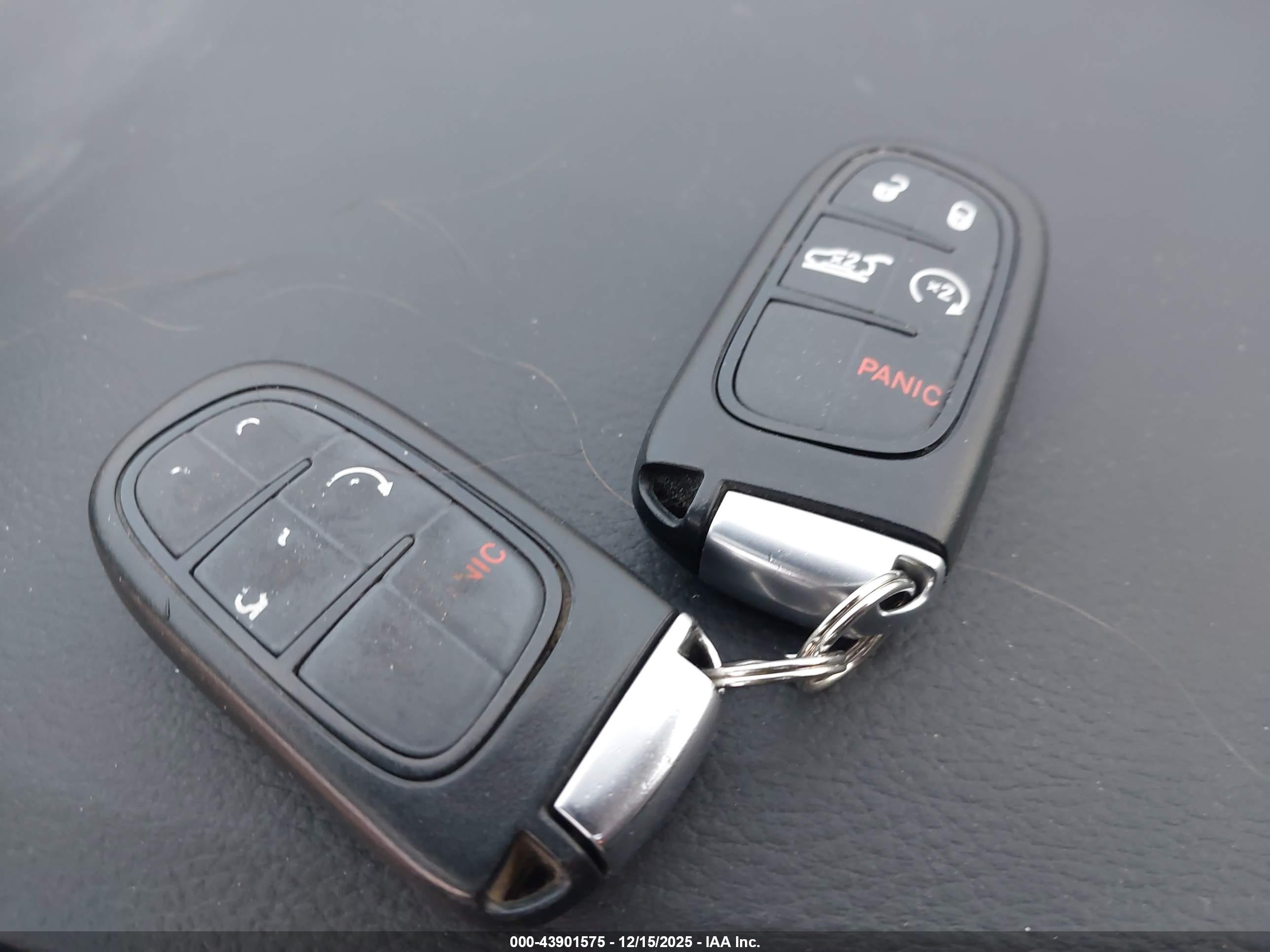 JEEP CHEROKEE image 11