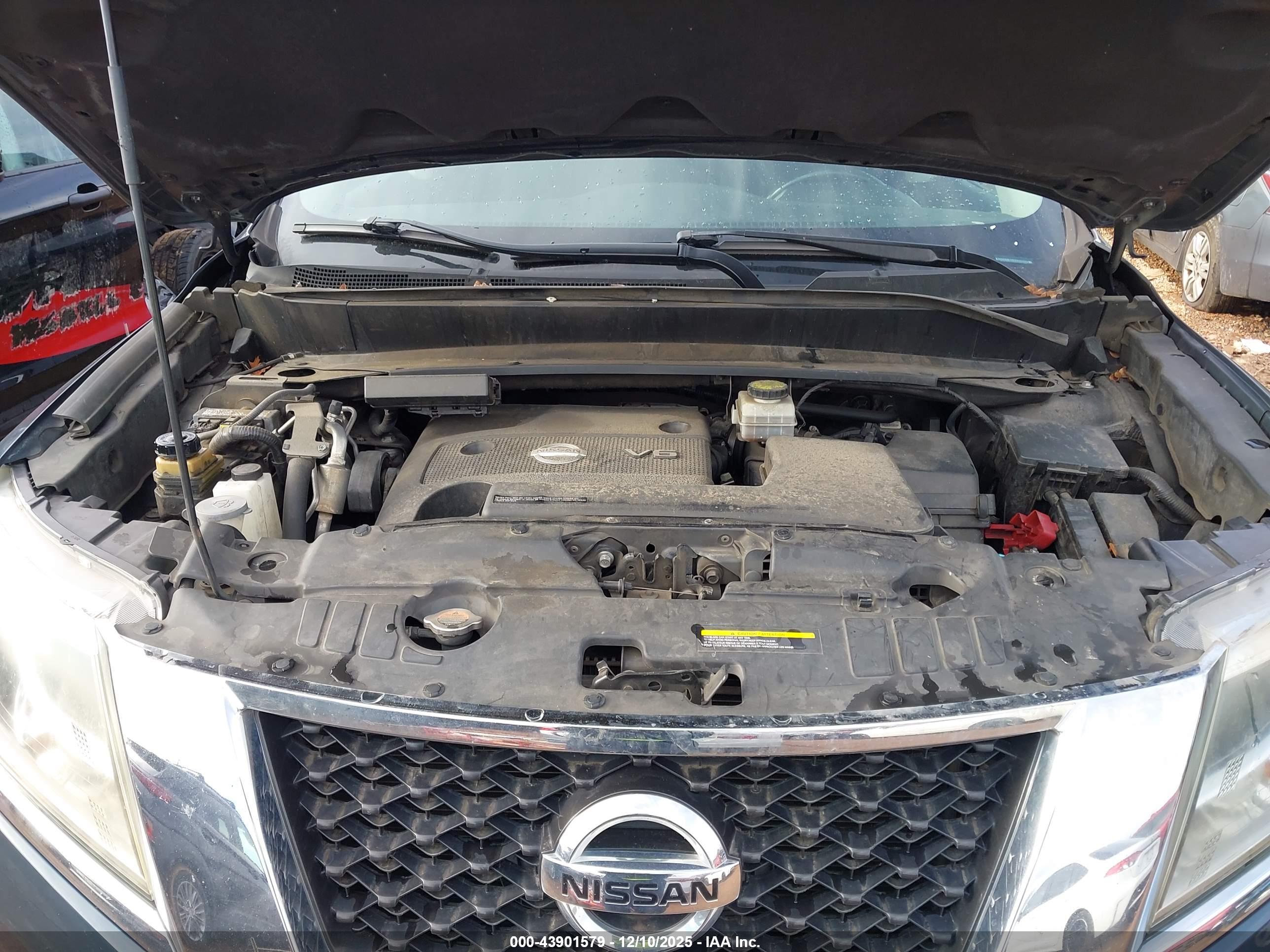 NISSAN PATHFINDER image 10