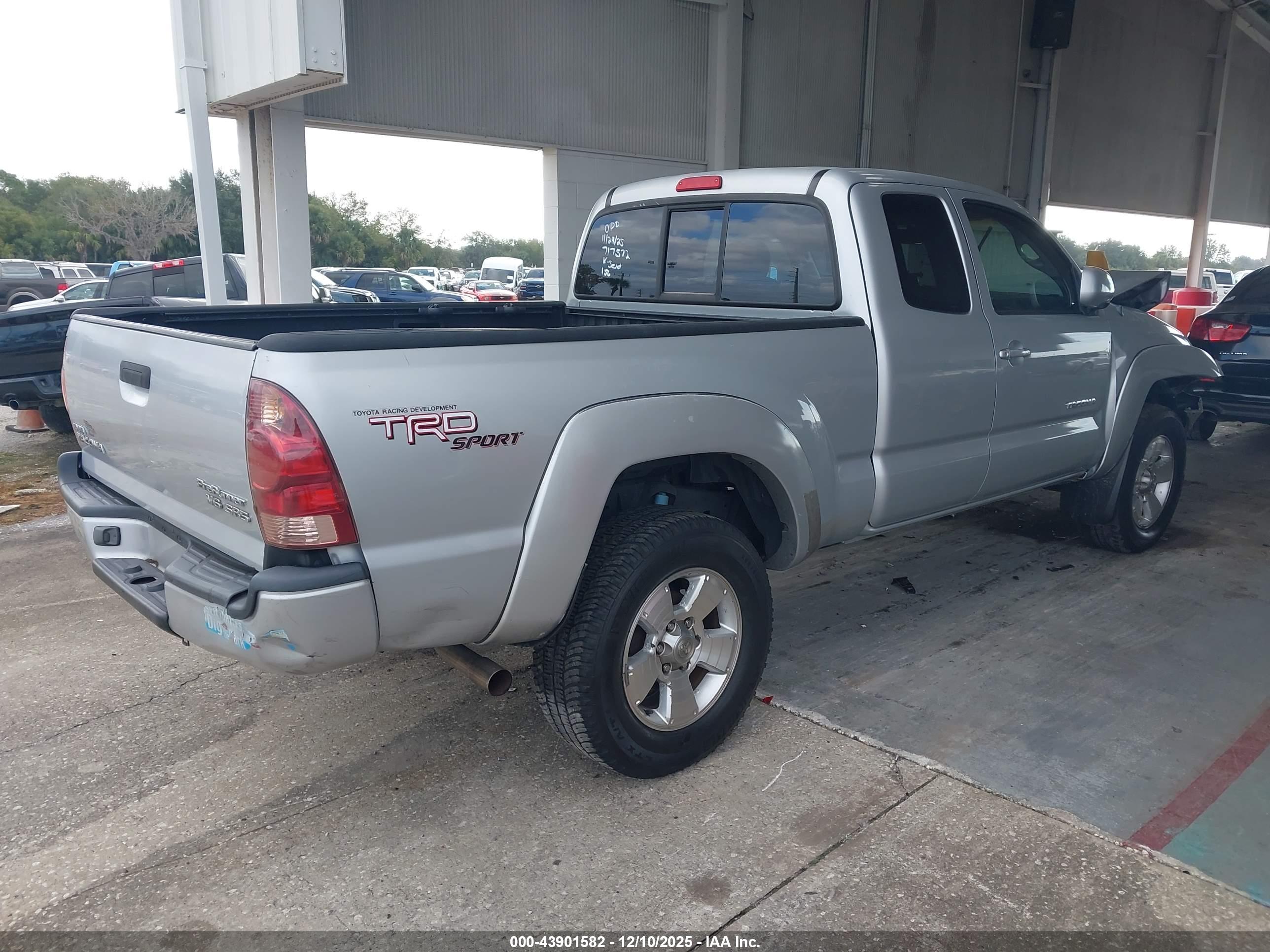 TOYOTA TACOMA image 4