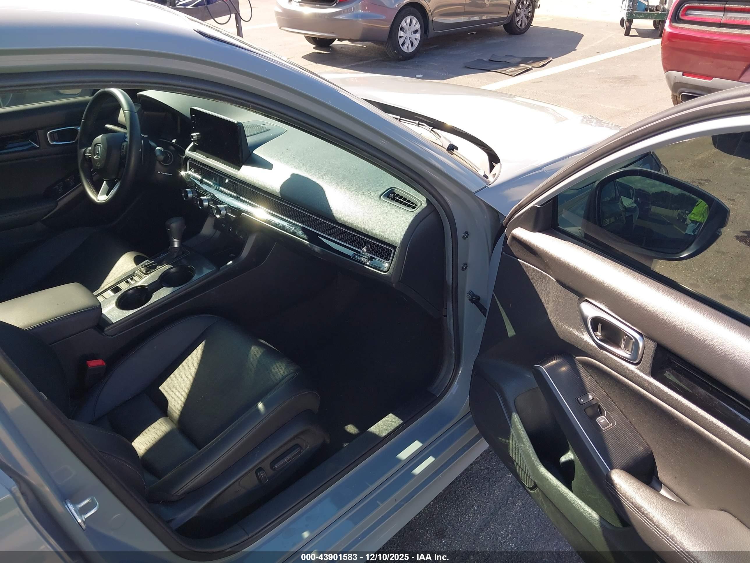 HONDA CIVIC image 5