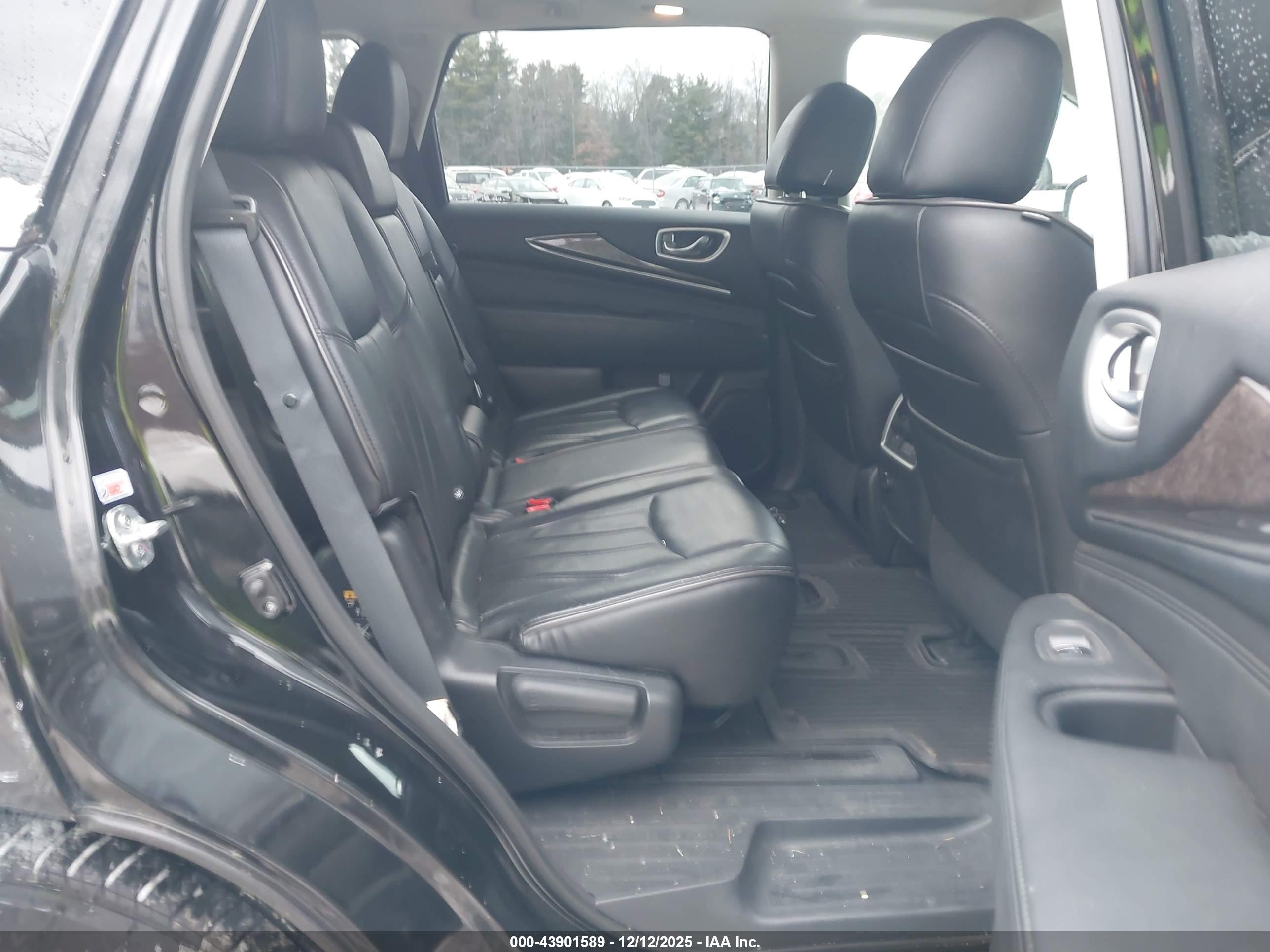 INFINITI QX60 image 8