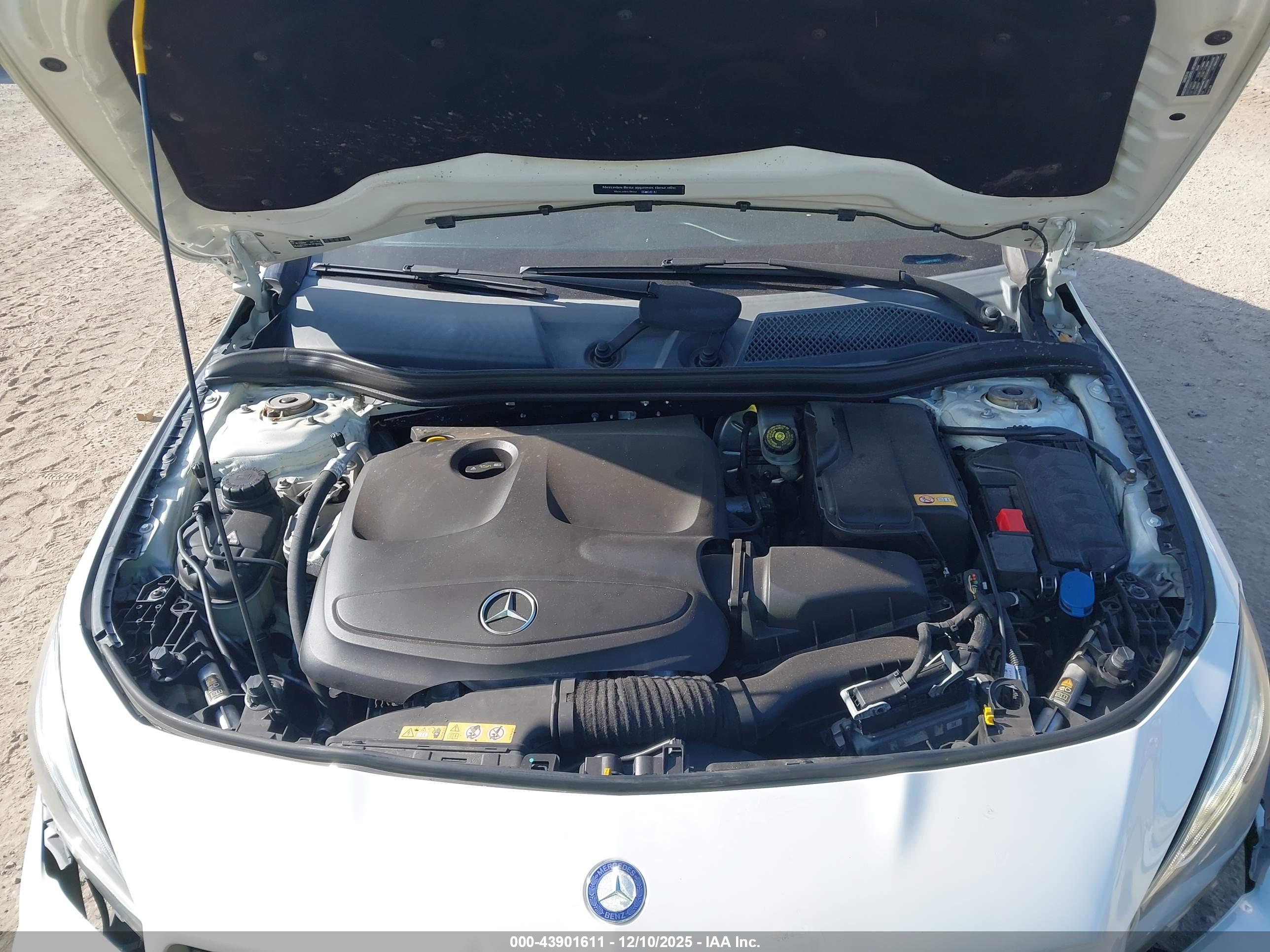 MERCEDES-BENZ CLA image 10
