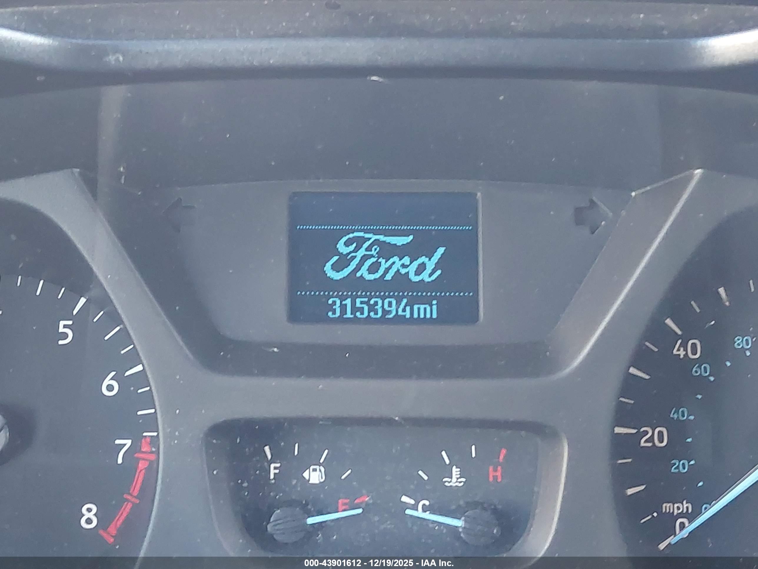 FORD TRANSIT-350 image 6