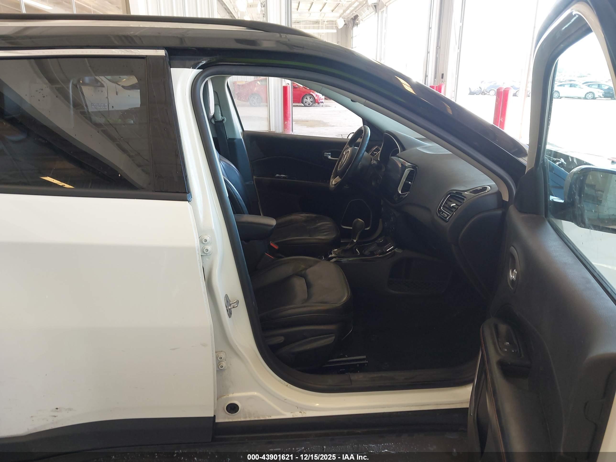 JEEP COMPASS image 5