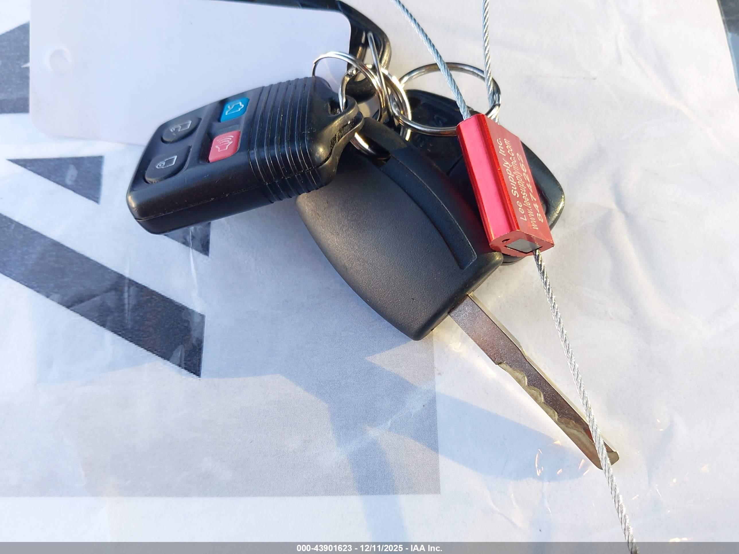 FORD FIESTA image 11