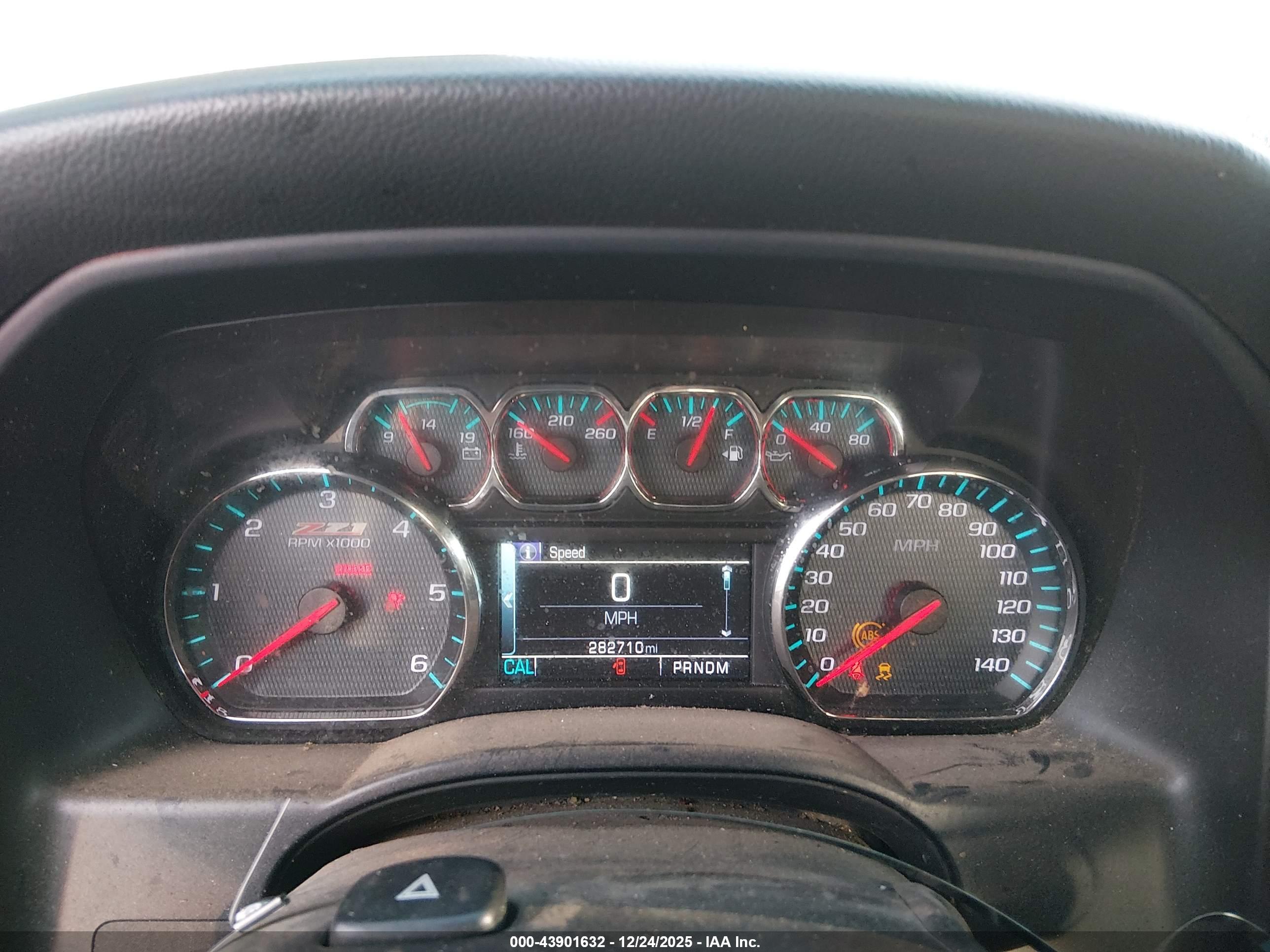 CHEVROLET SILVERADO image 7