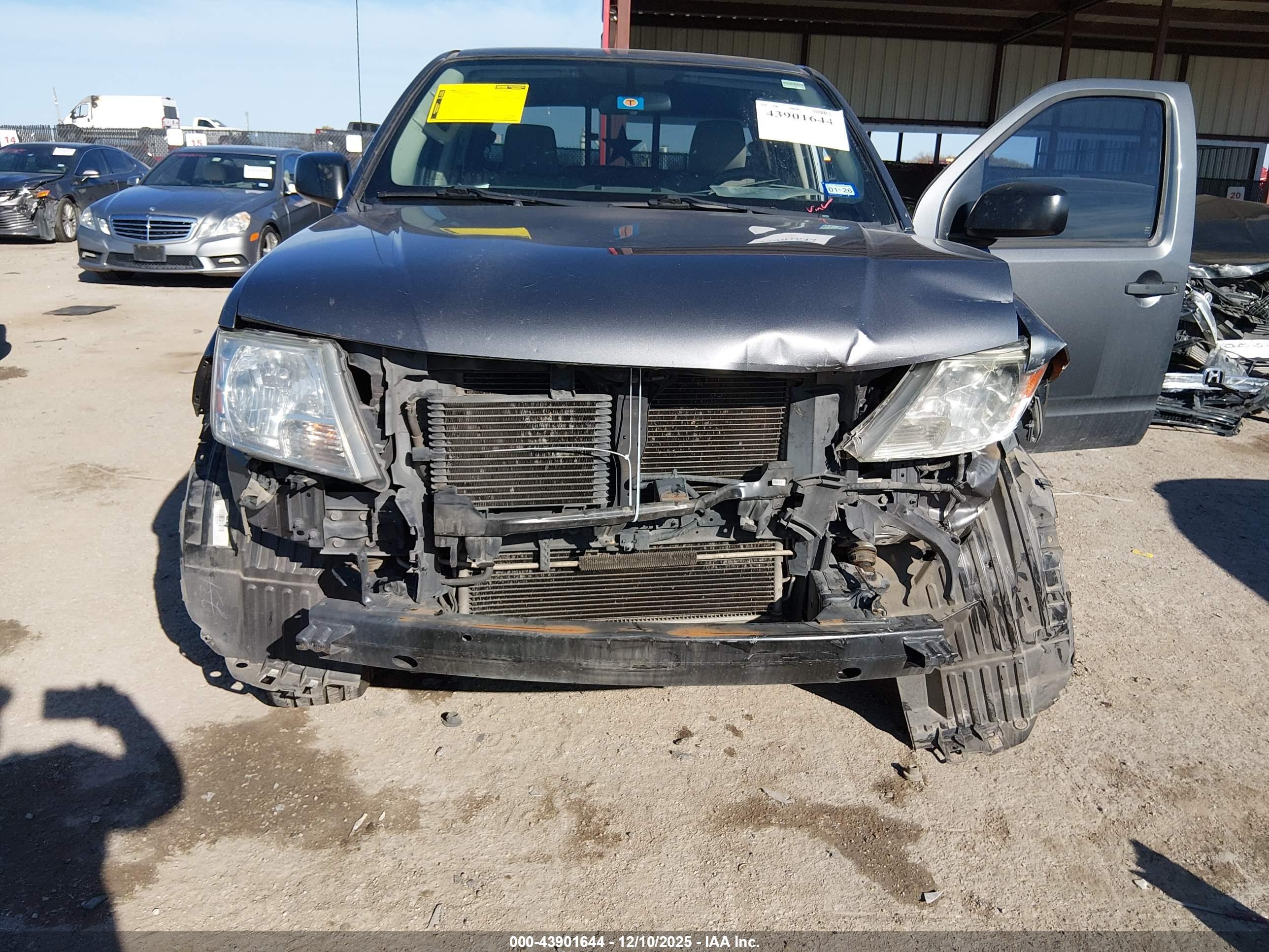 NISSAN FRONTIER image 6