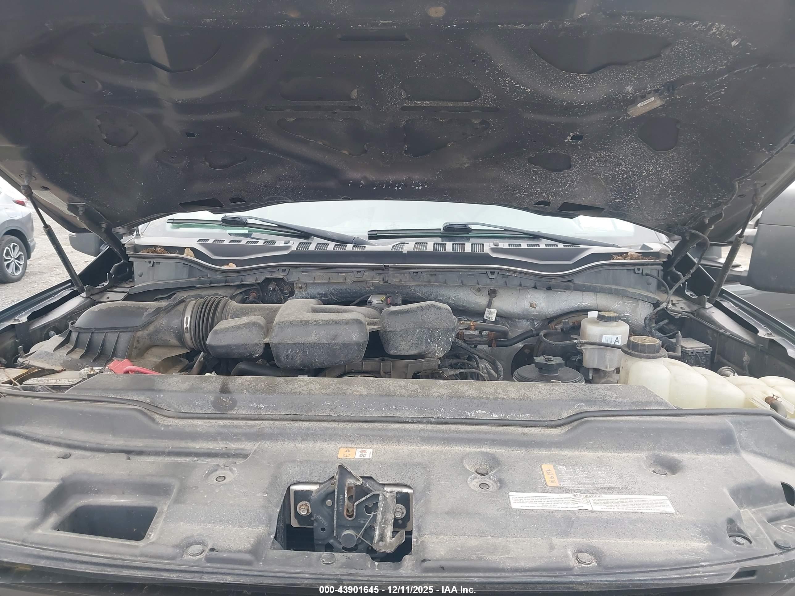 FORD F-350 image 10