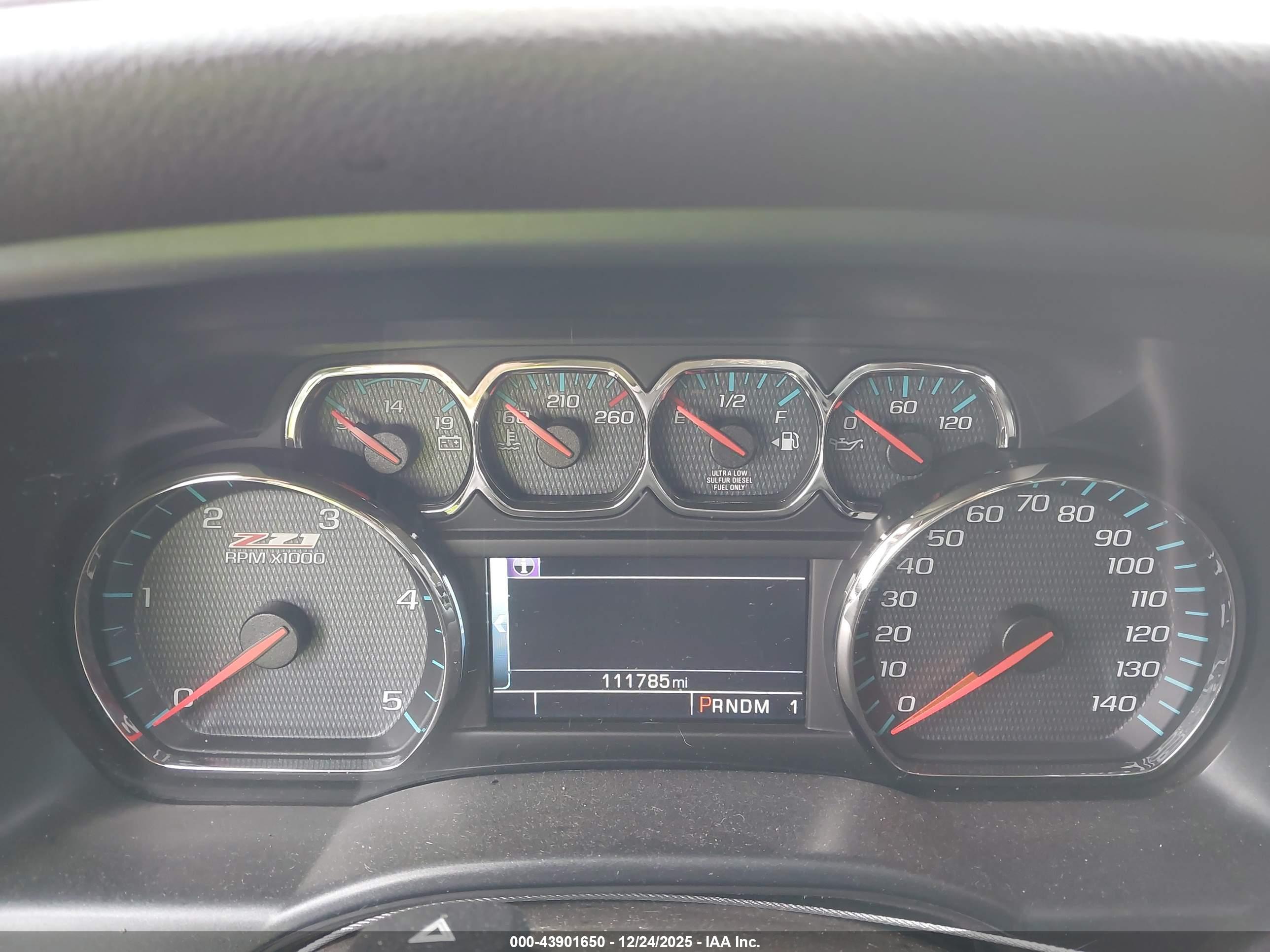 CHEVROLET SILVERADO image 6