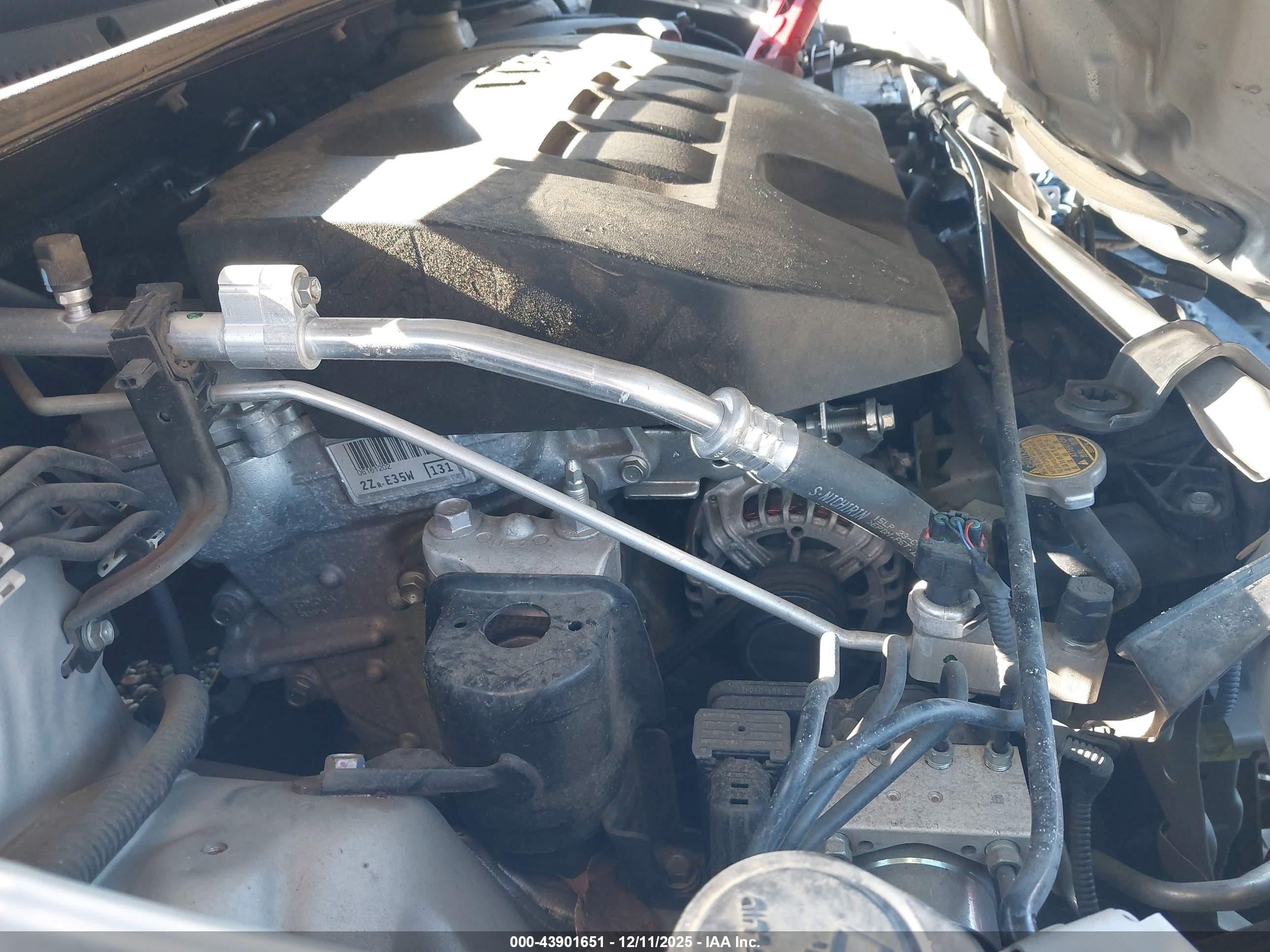 TOYOTA COROLLA image 10