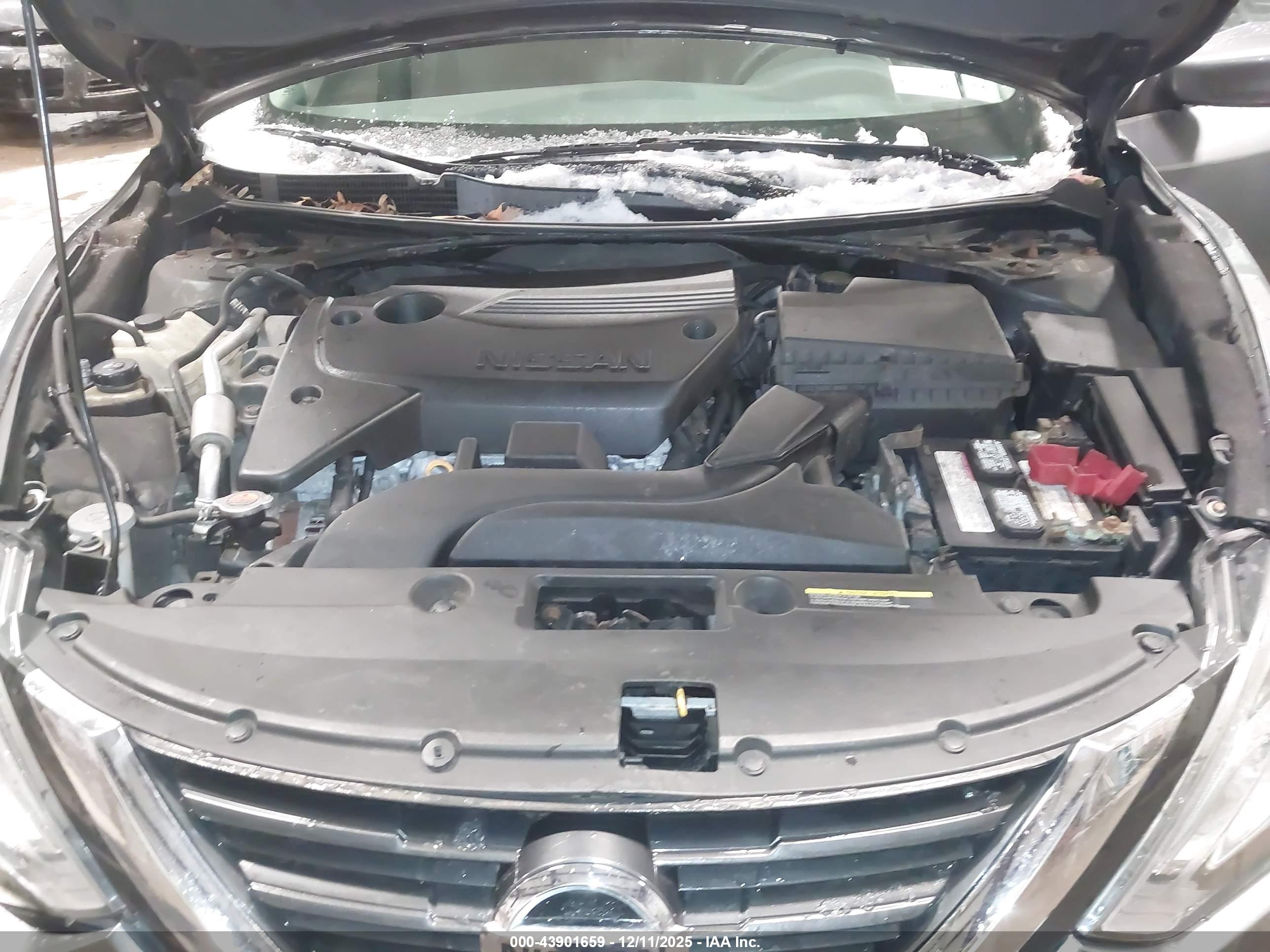 NISSAN ALTIMA image 10