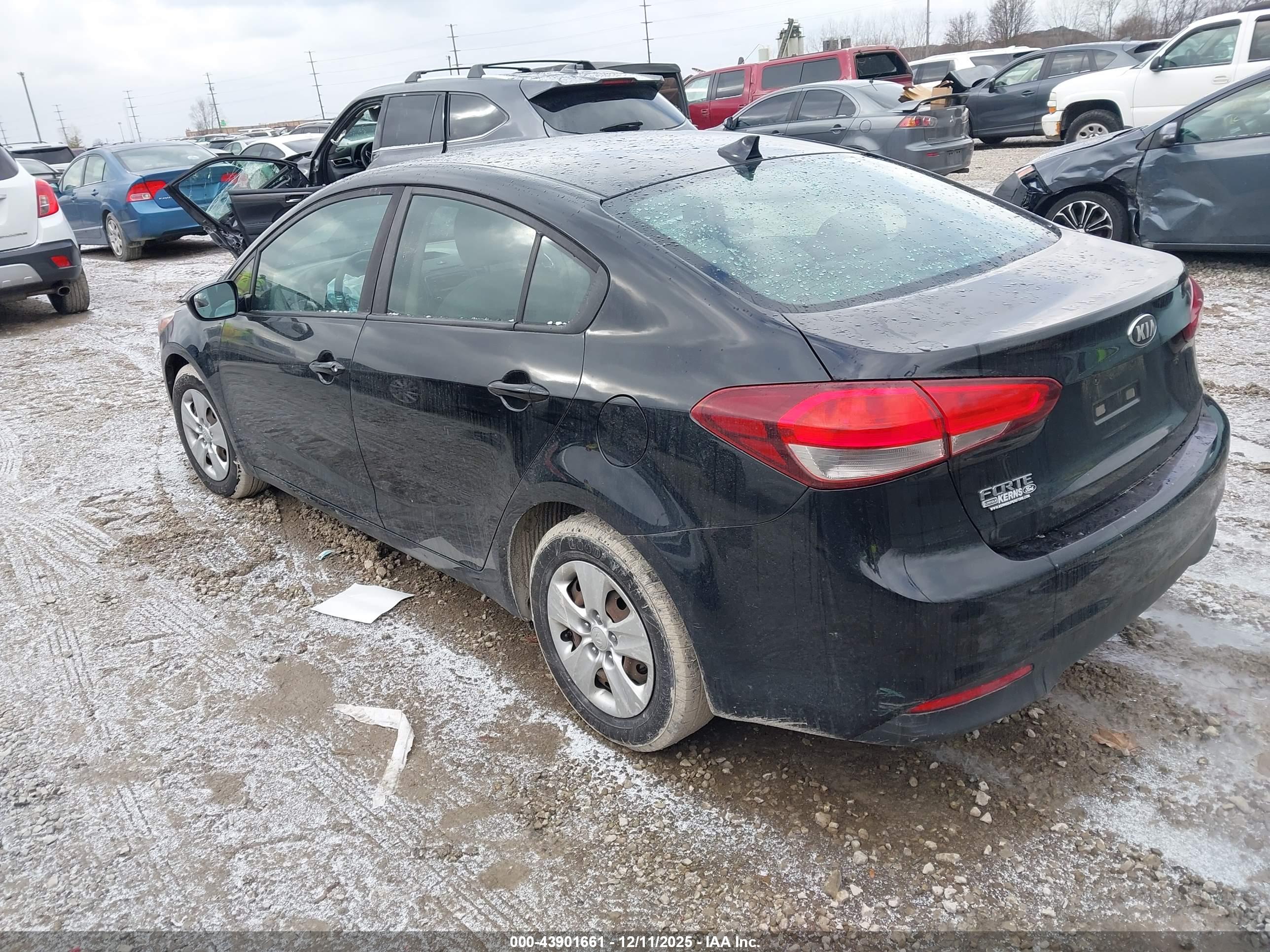 KIA FORTE image 3