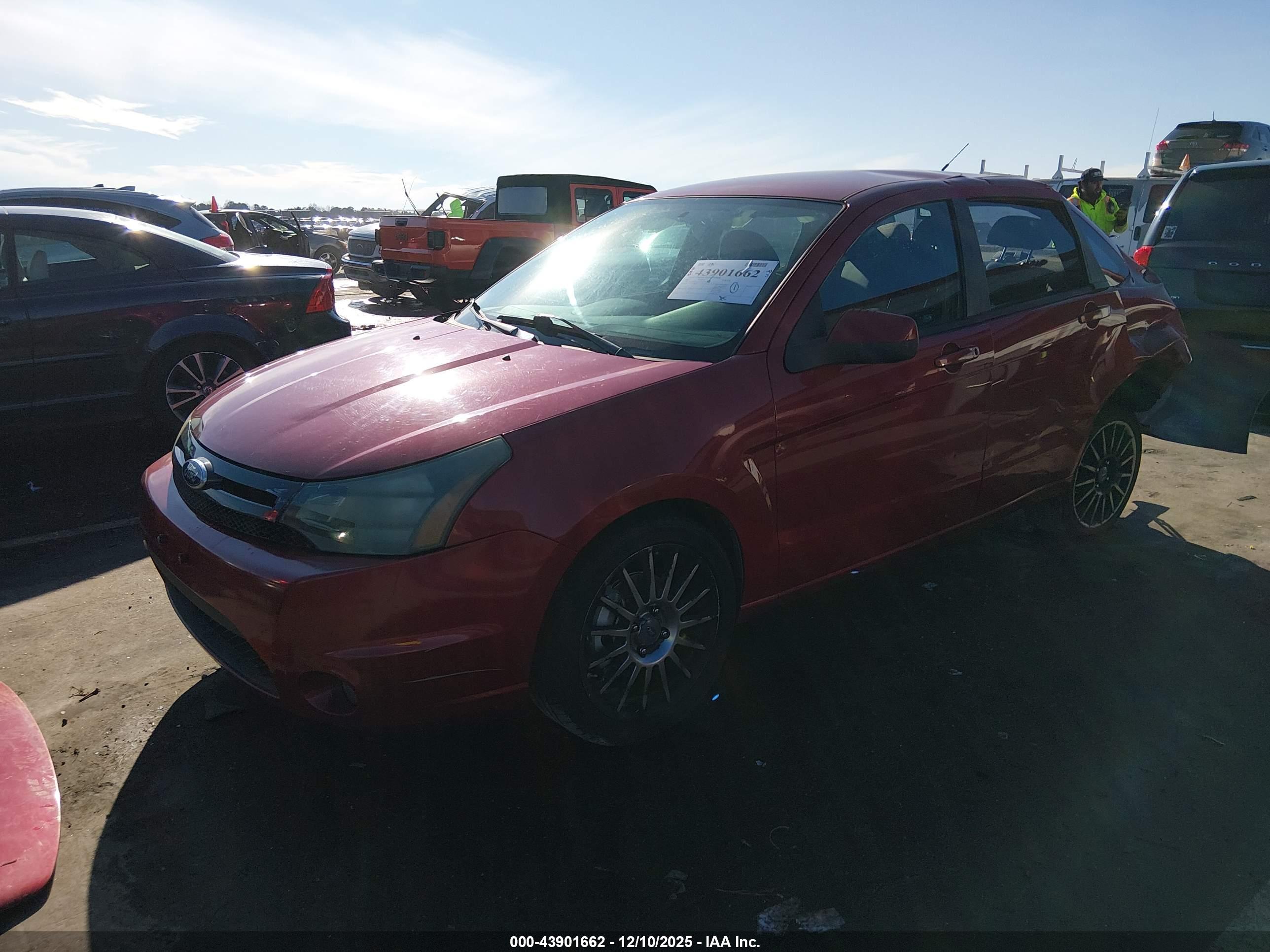 FORD FOCUS image 2