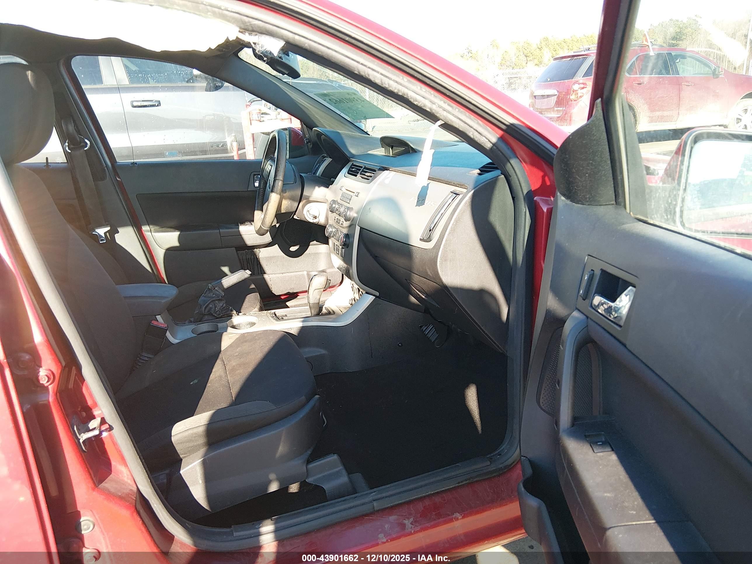 FORD FOCUS image 5