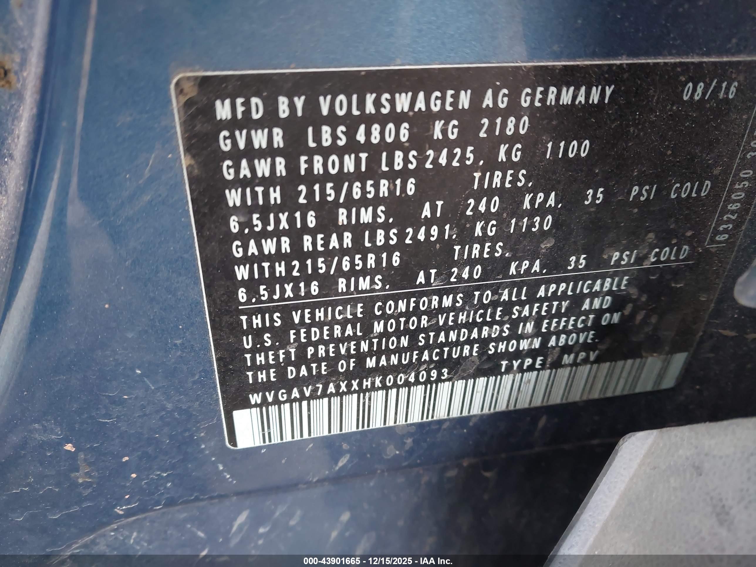 VOLKSWAGEN TIGUAN image 9