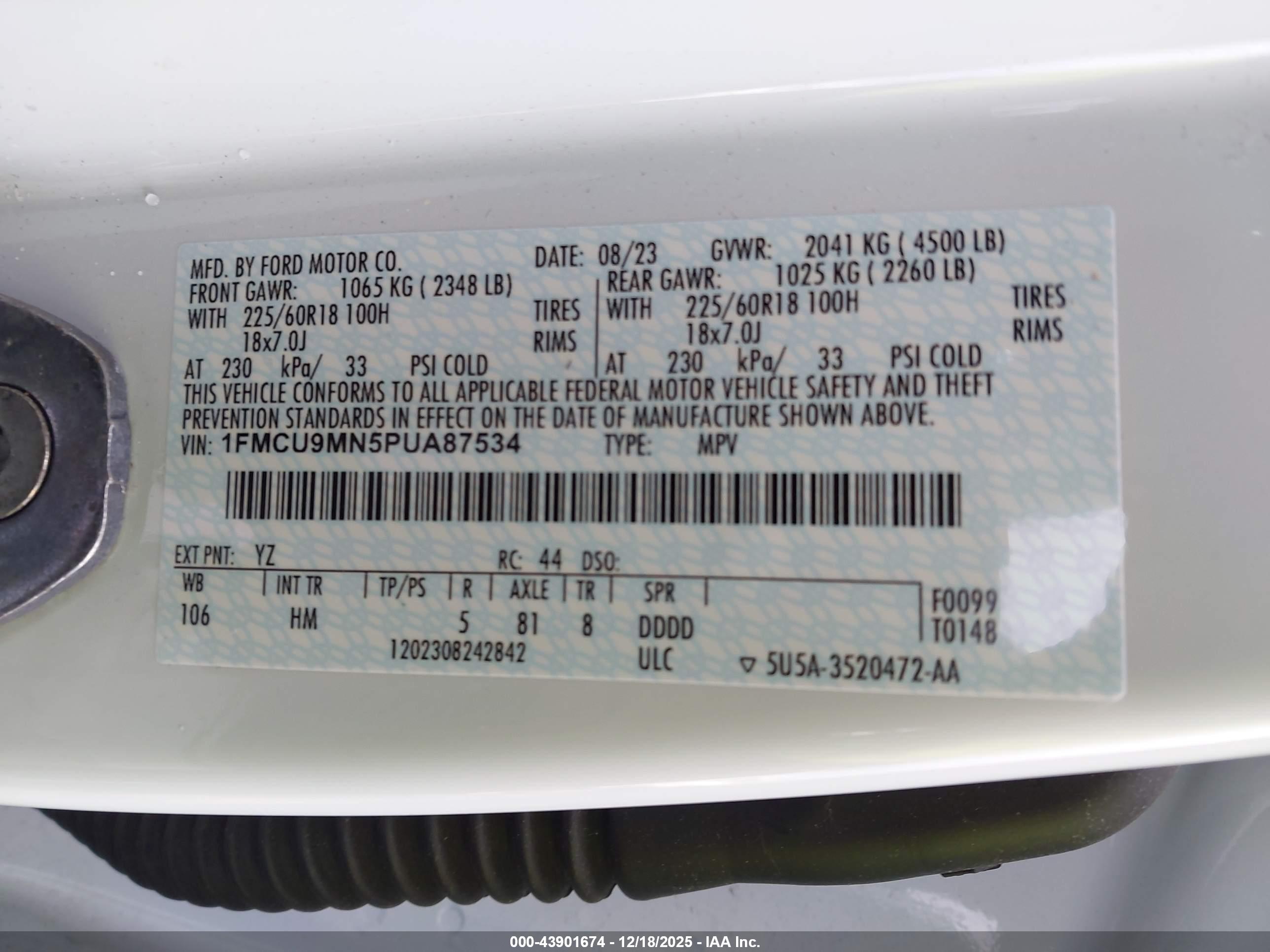 FORD ESCAPE image 9