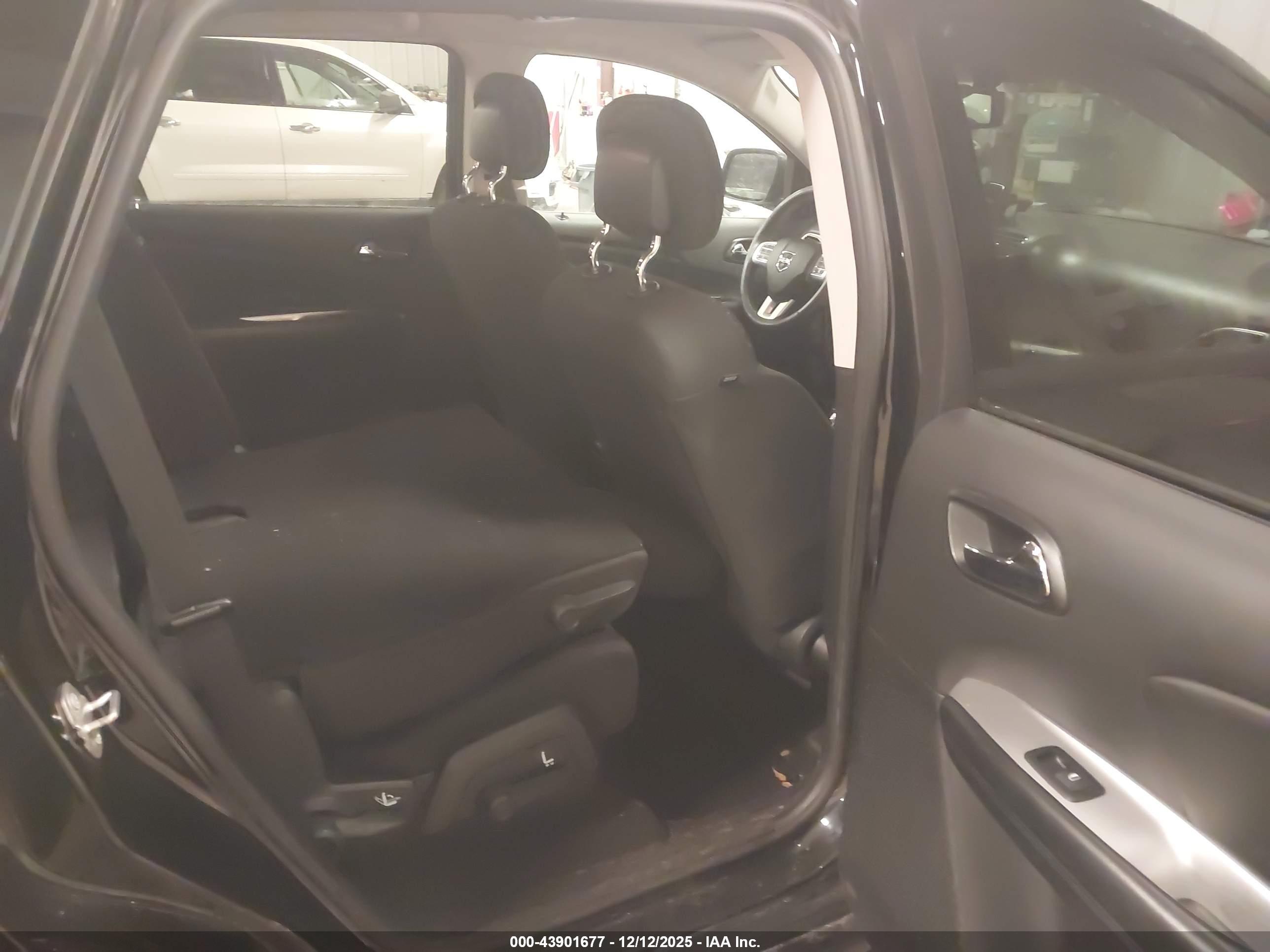 DODGE JOURNEY image 8