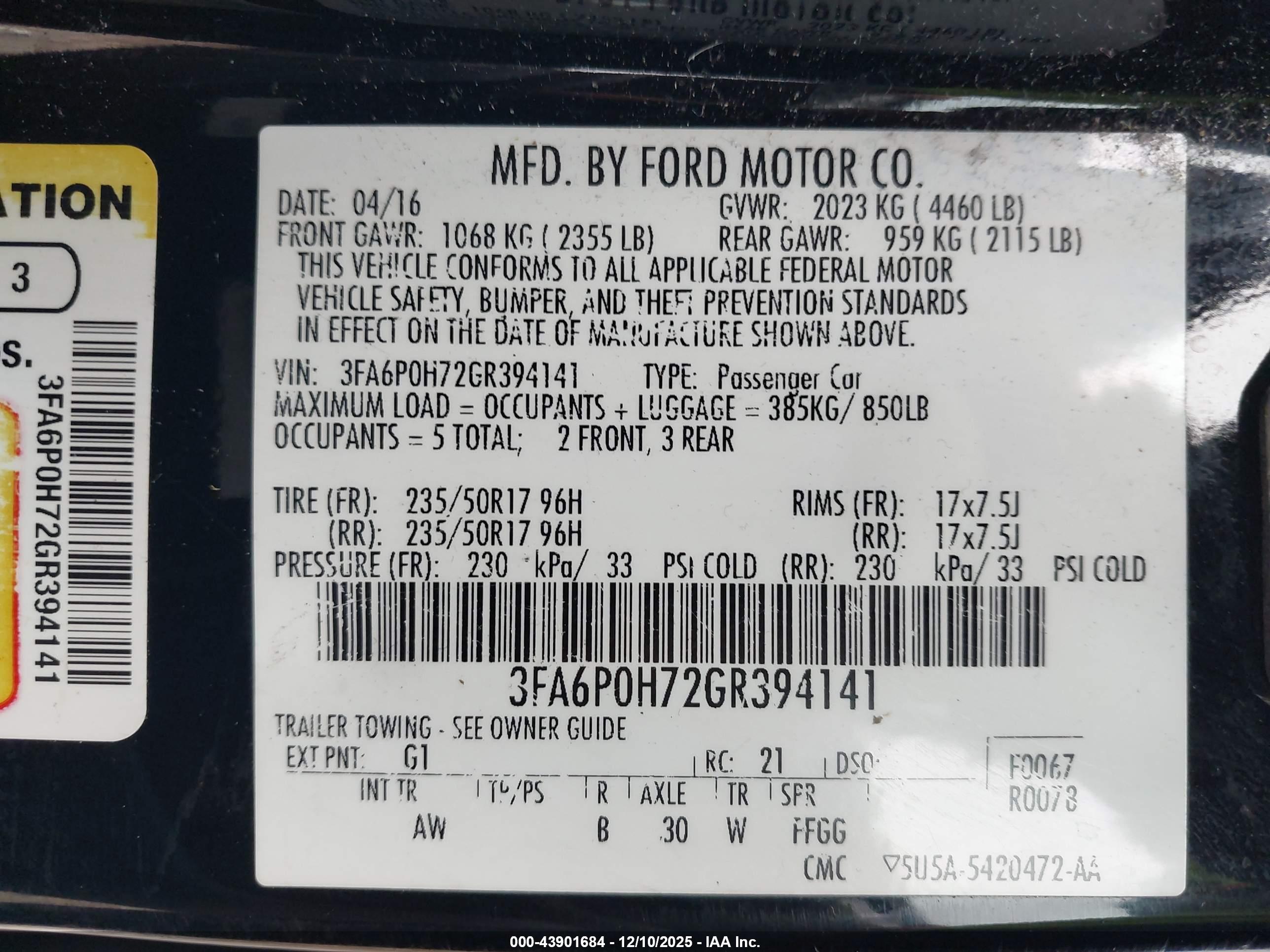 FORD FUSION image 9