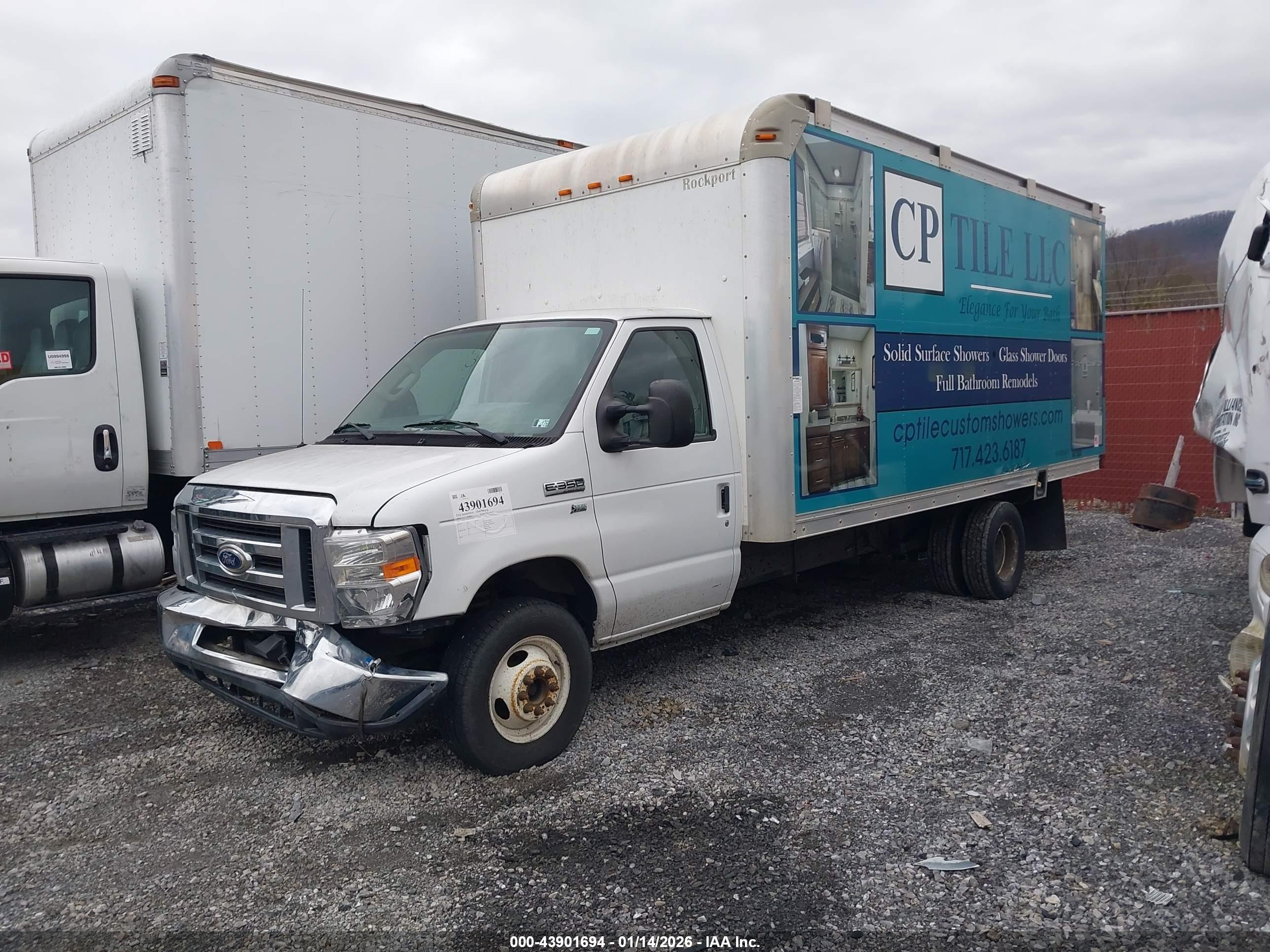 FORD E-350 image 2