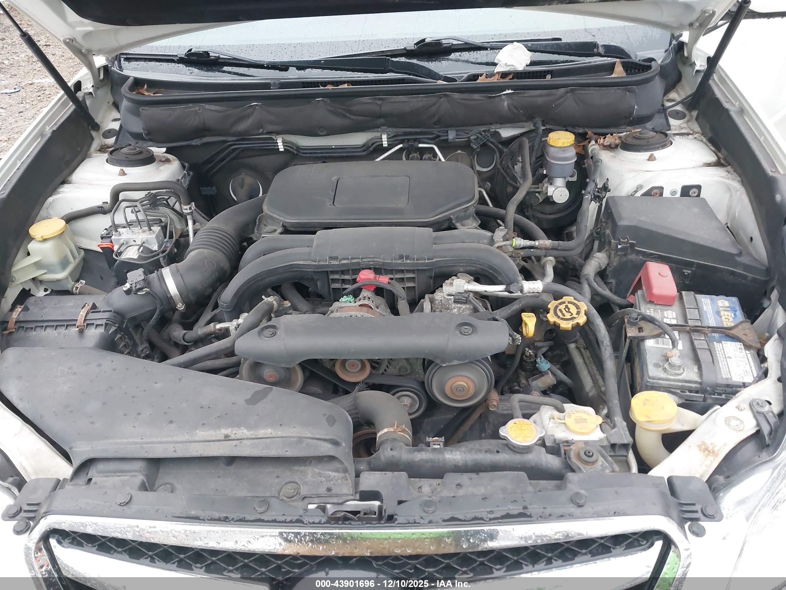 SUBARU LEGACY image 10