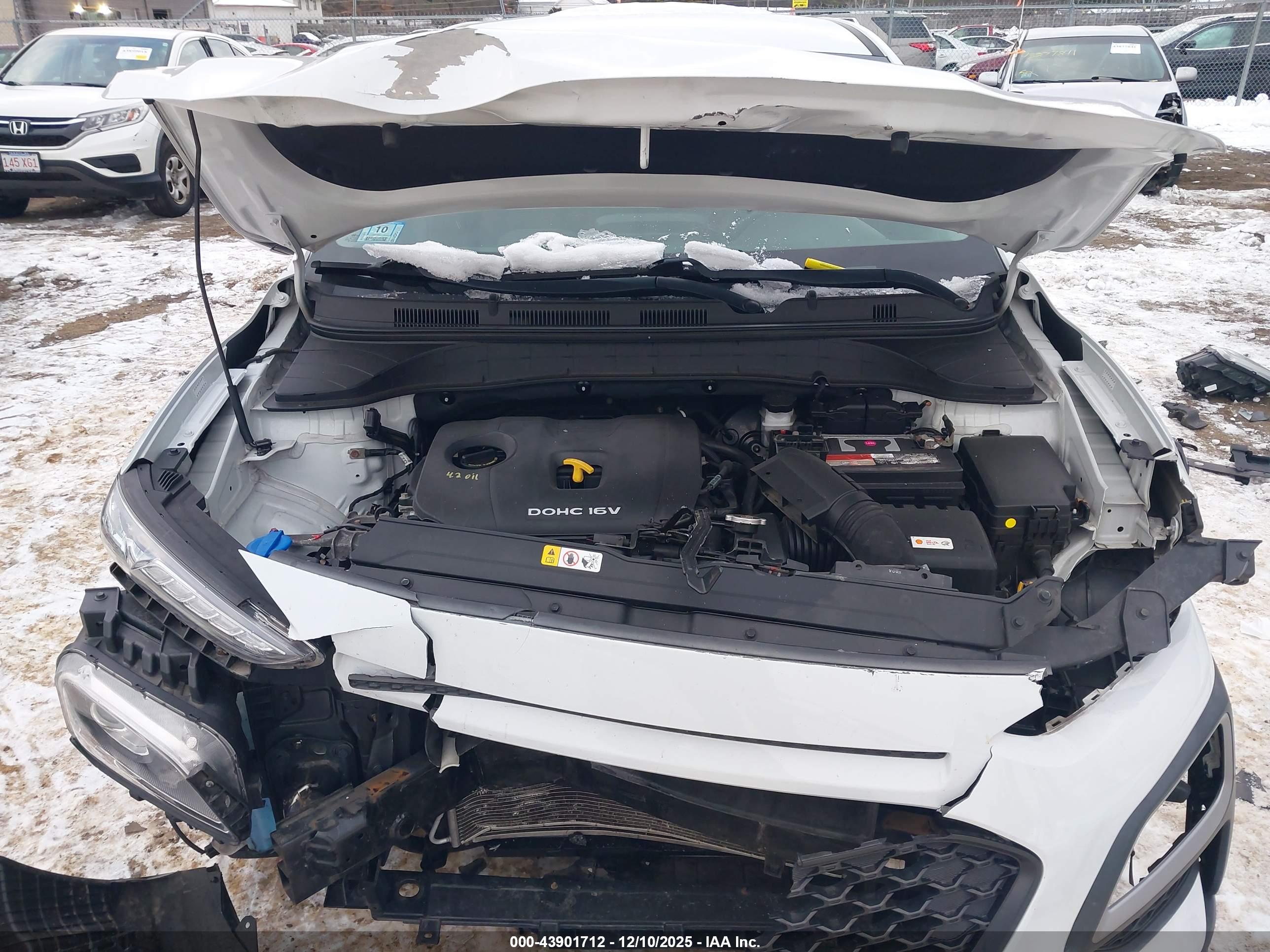 HYUNDAI KONA image 10