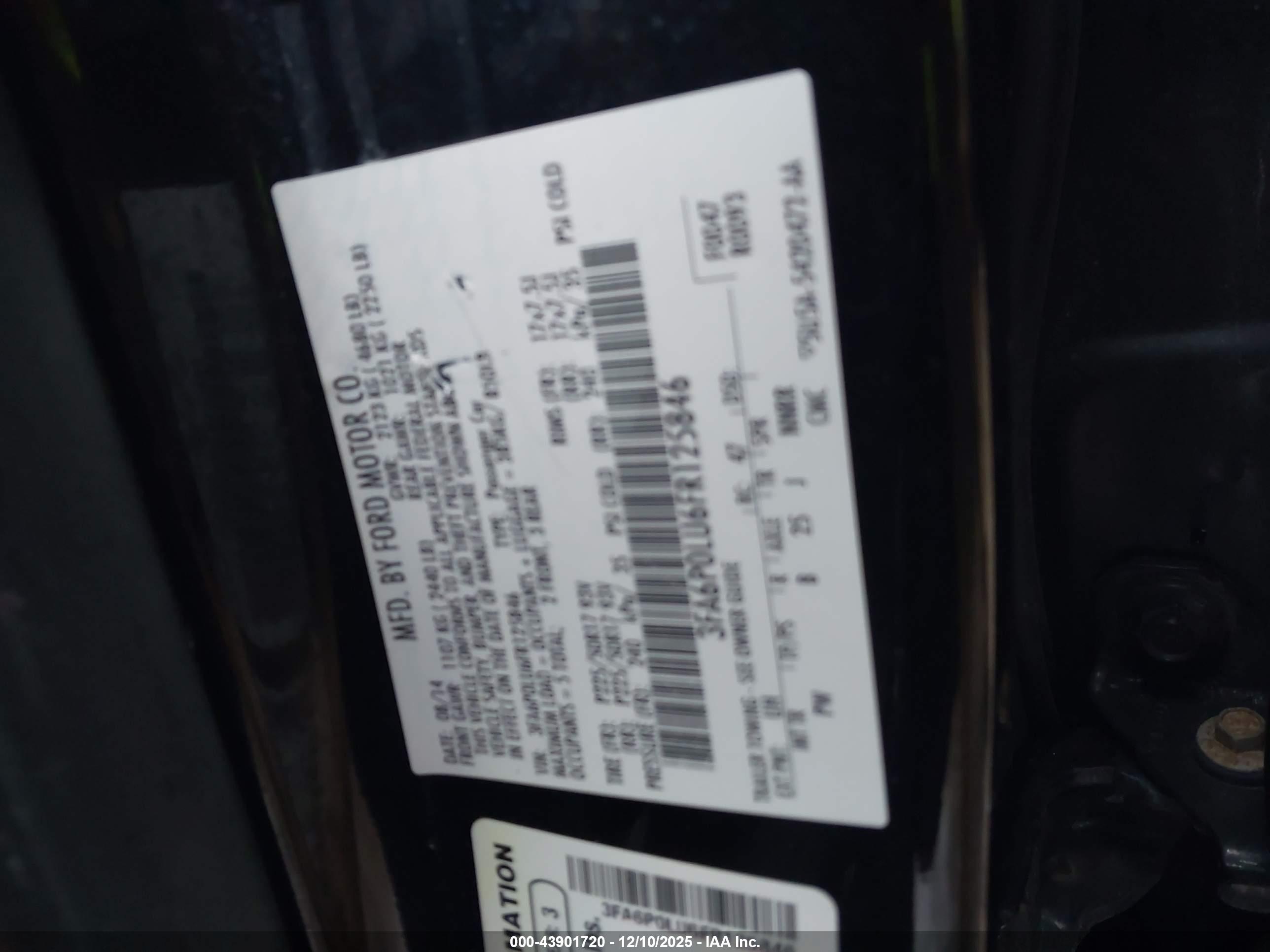 FORD FUSION image 9